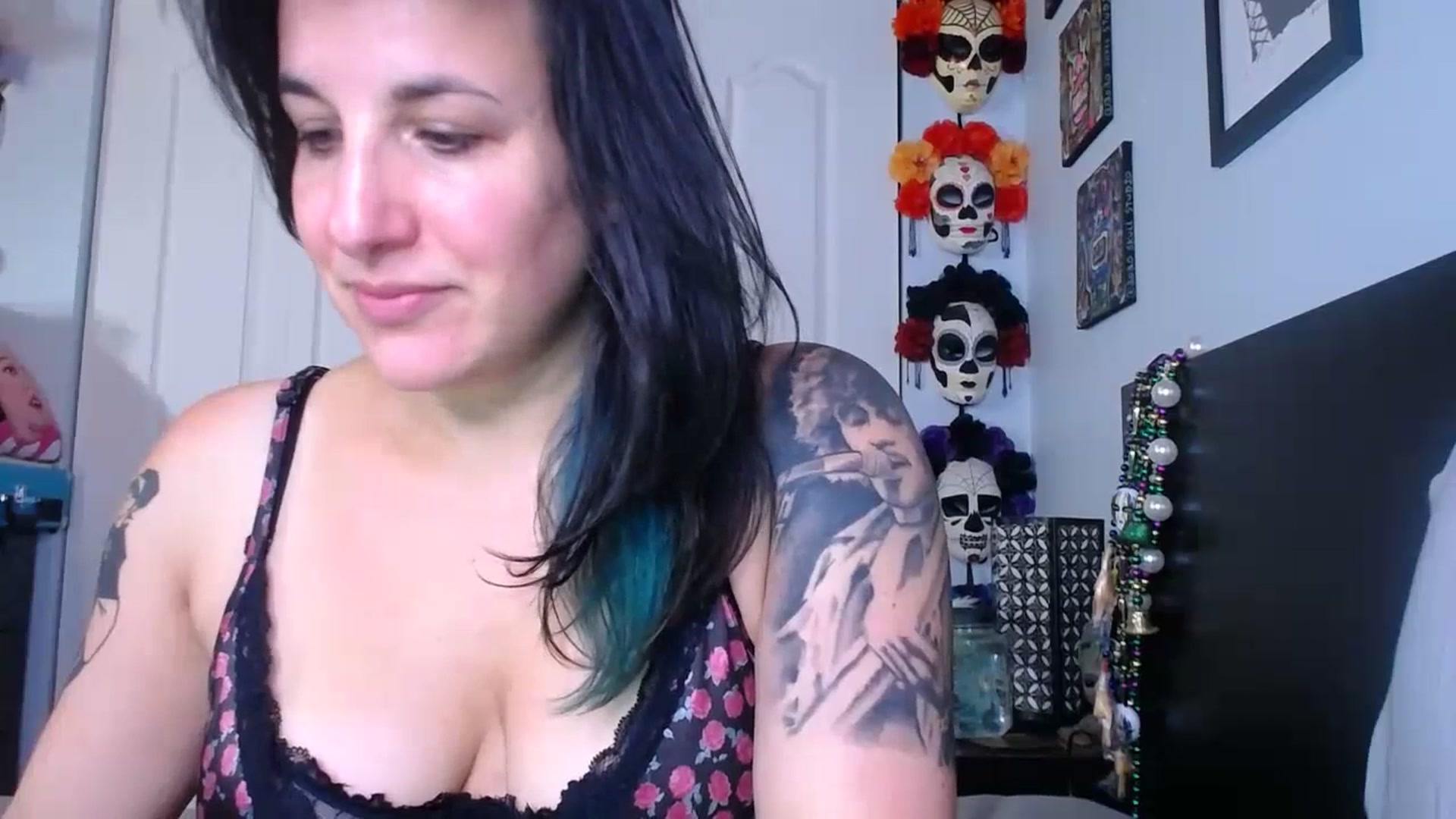 Gallery image thumbnail from abustybabe's myfreecams stream on, 07/17/2023, 20:36 image 2 of 20