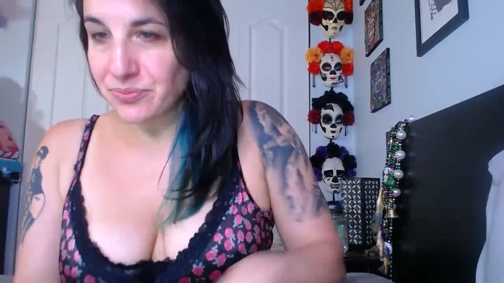 Gallery image thumbnail from abustybabe's myfreecams stream on, 07/17/2023, 20:36 image 9 of 20