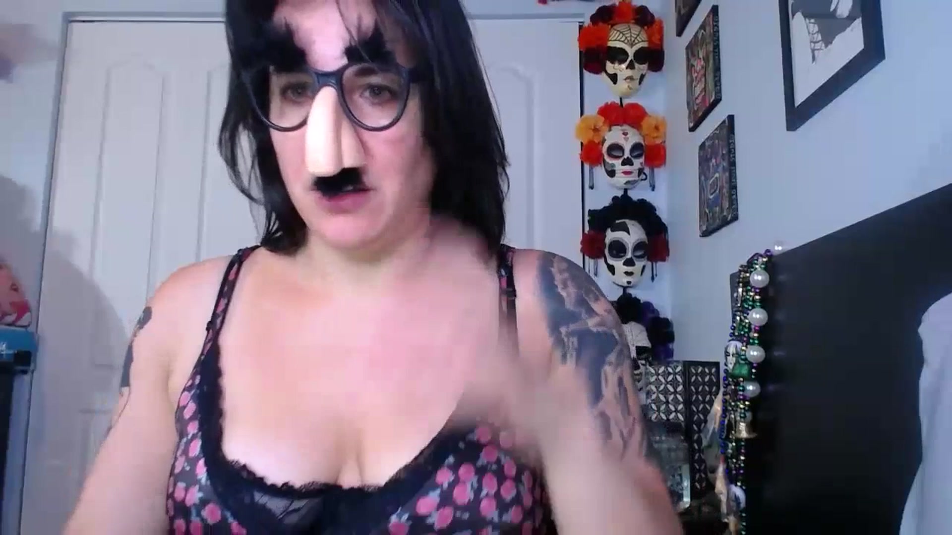 Gallery image thumbnail from abustybabe's myfreecams stream on, 07/17/2023, 21:56 image 12 of 20