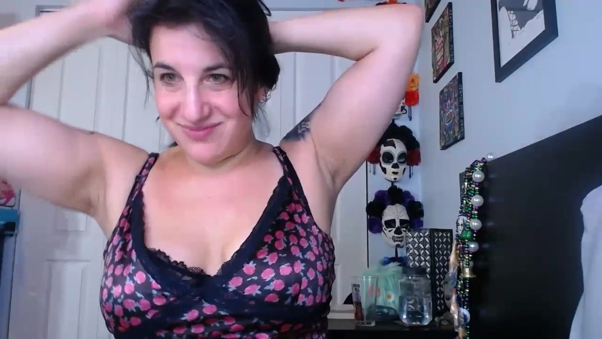 Gallery image thumbnail from abustybabe's myfreecams stream on, 07/17/2023, 21:56 image 18 of 20