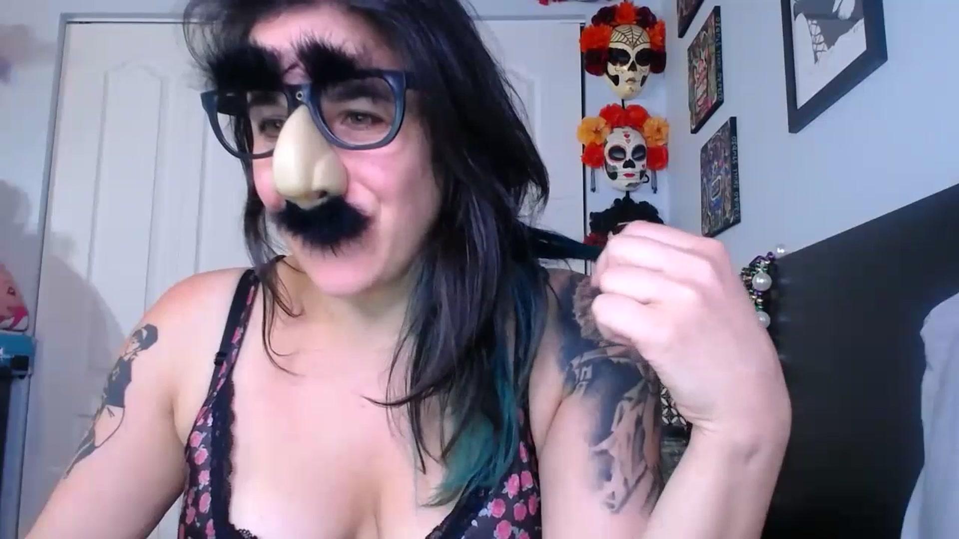Gallery image thumbnail from abustybabe's myfreecams stream on, 07/17/2023, 21:56 image 11 of 20