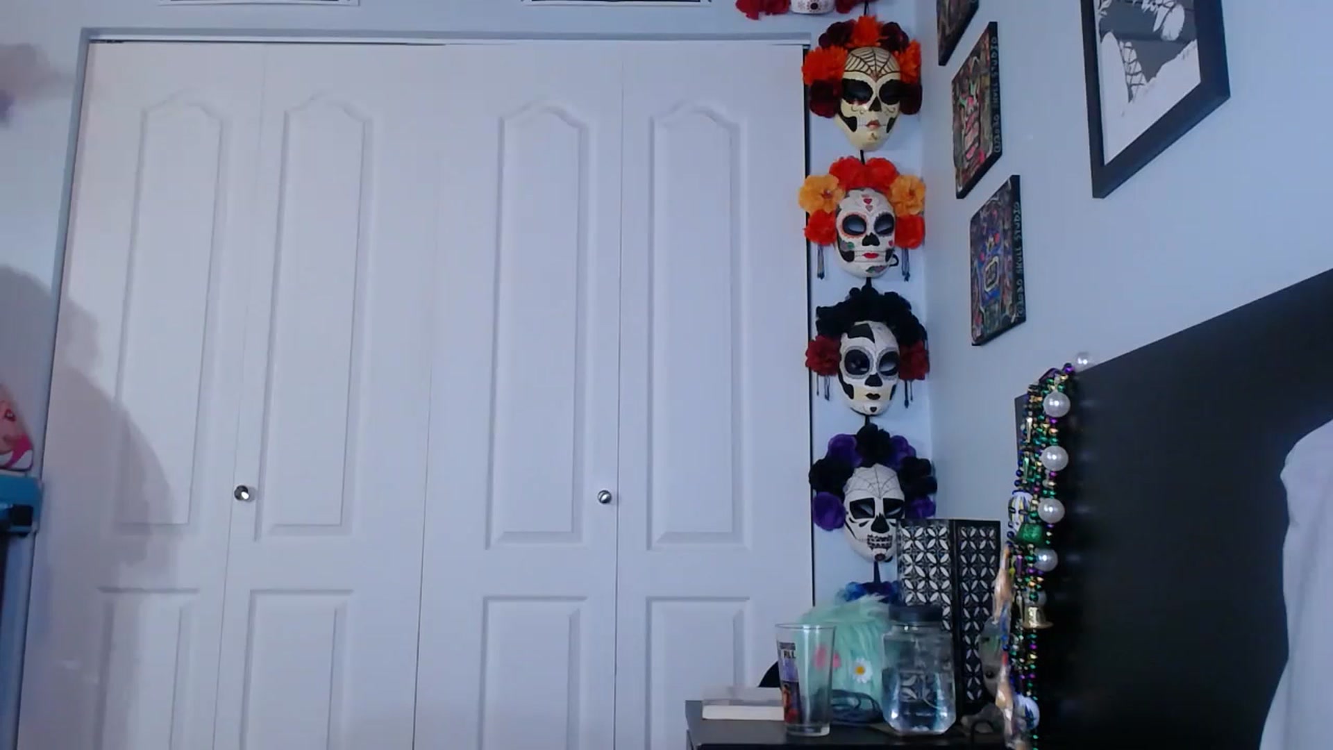 Gallery image thumbnail from abustybabe's myfreecams stream on, 07/17/2023, 21:56 image 19 of 20