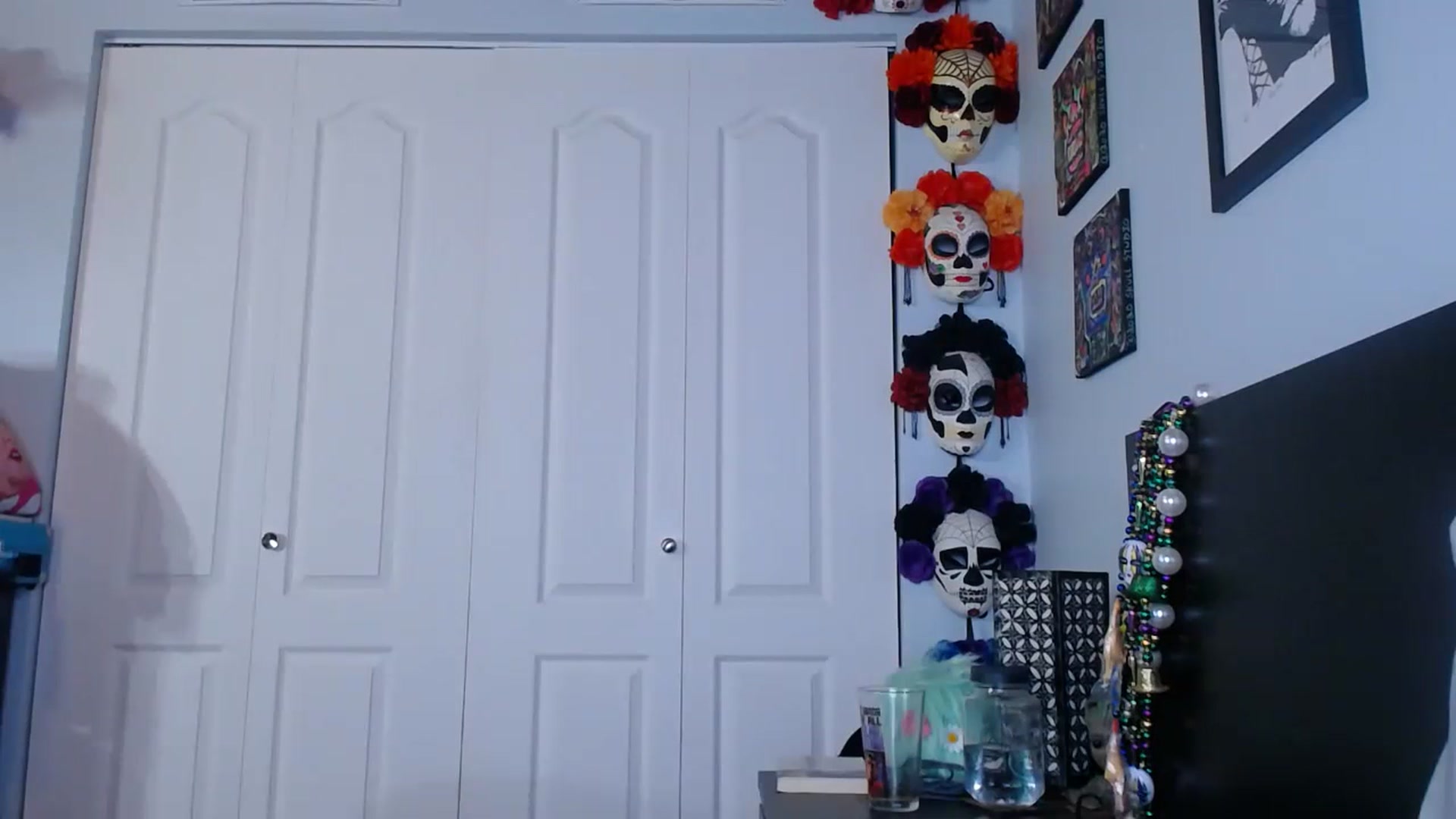 Gallery image thumbnail from abustybabe's myfreecams stream on, 07/17/2023, 22:15 image 12 of 20