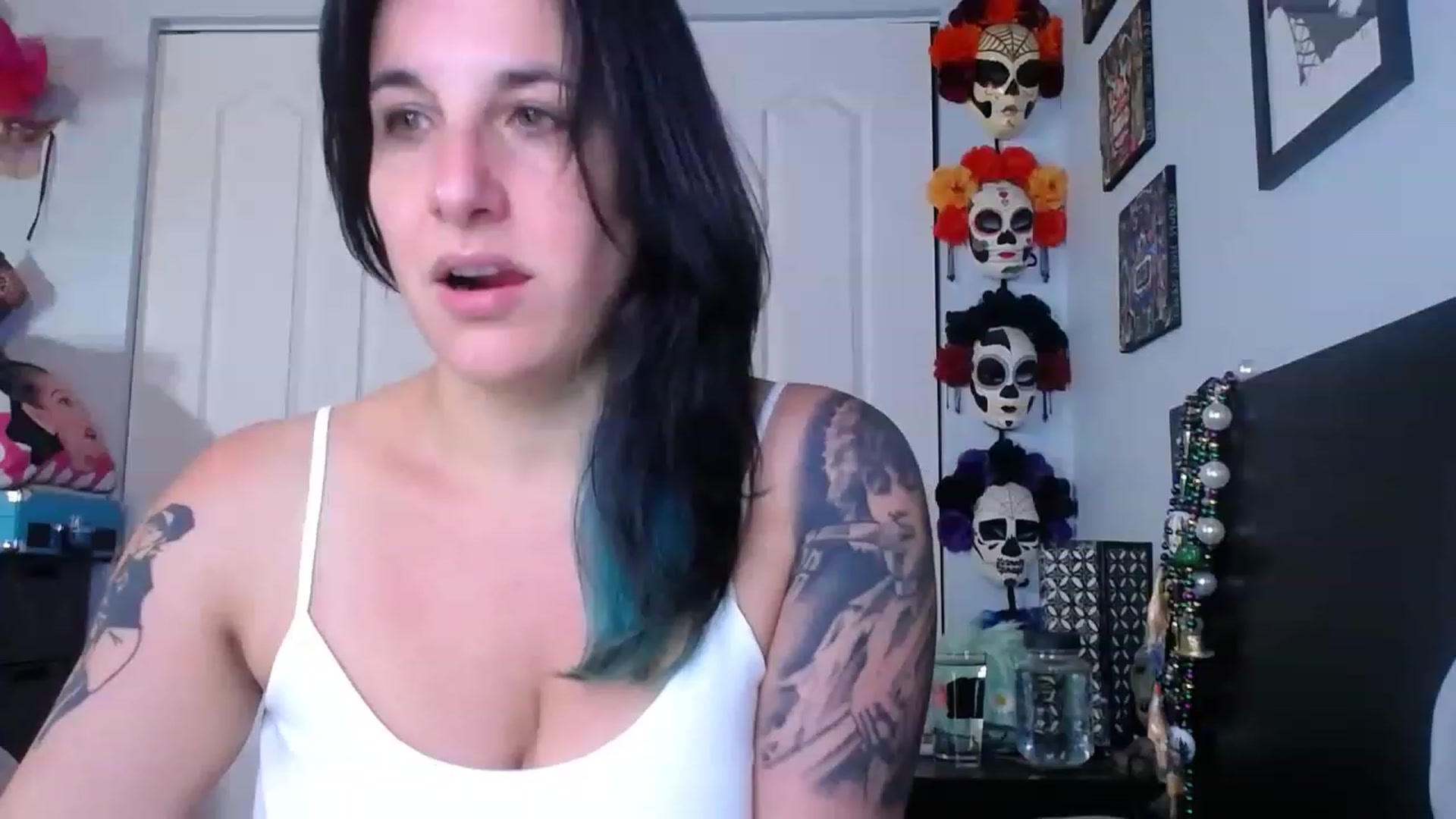 Gallery image thumbnail from abustybabe's myfreecams stream on, 07/18/2023, 20:37 image 8 of 20