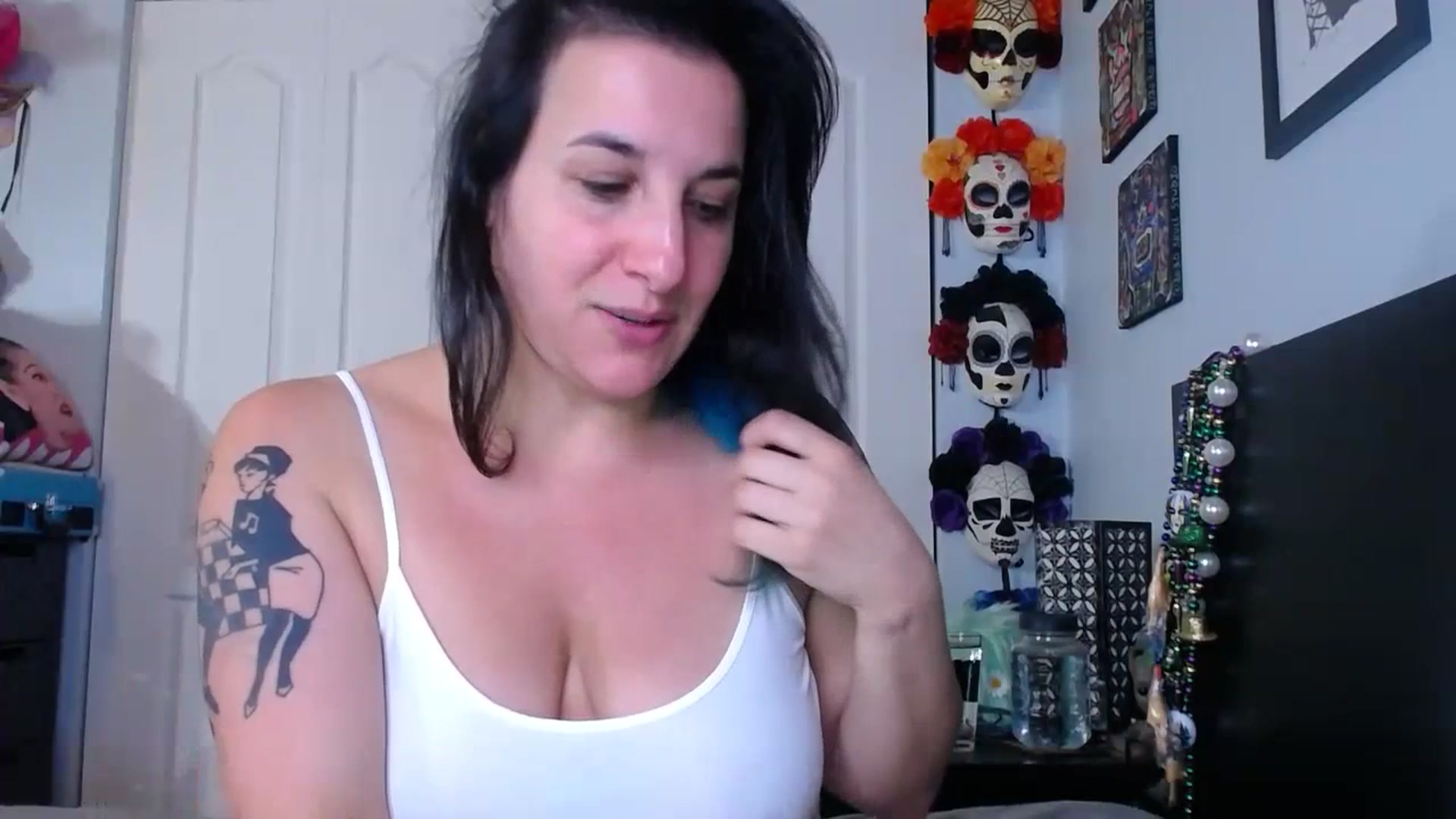 Gallery image thumbnail from abustybabe's myfreecams stream on, 07/18/2023, 20:37 image 16 of 20
