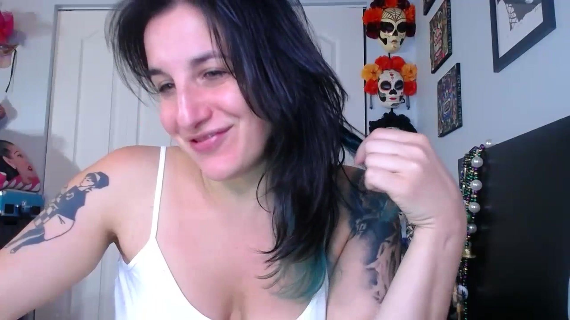 Gallery image thumbnail from abustybabe's myfreecams stream on, 07/18/2023, 20:37 image 10 of 20