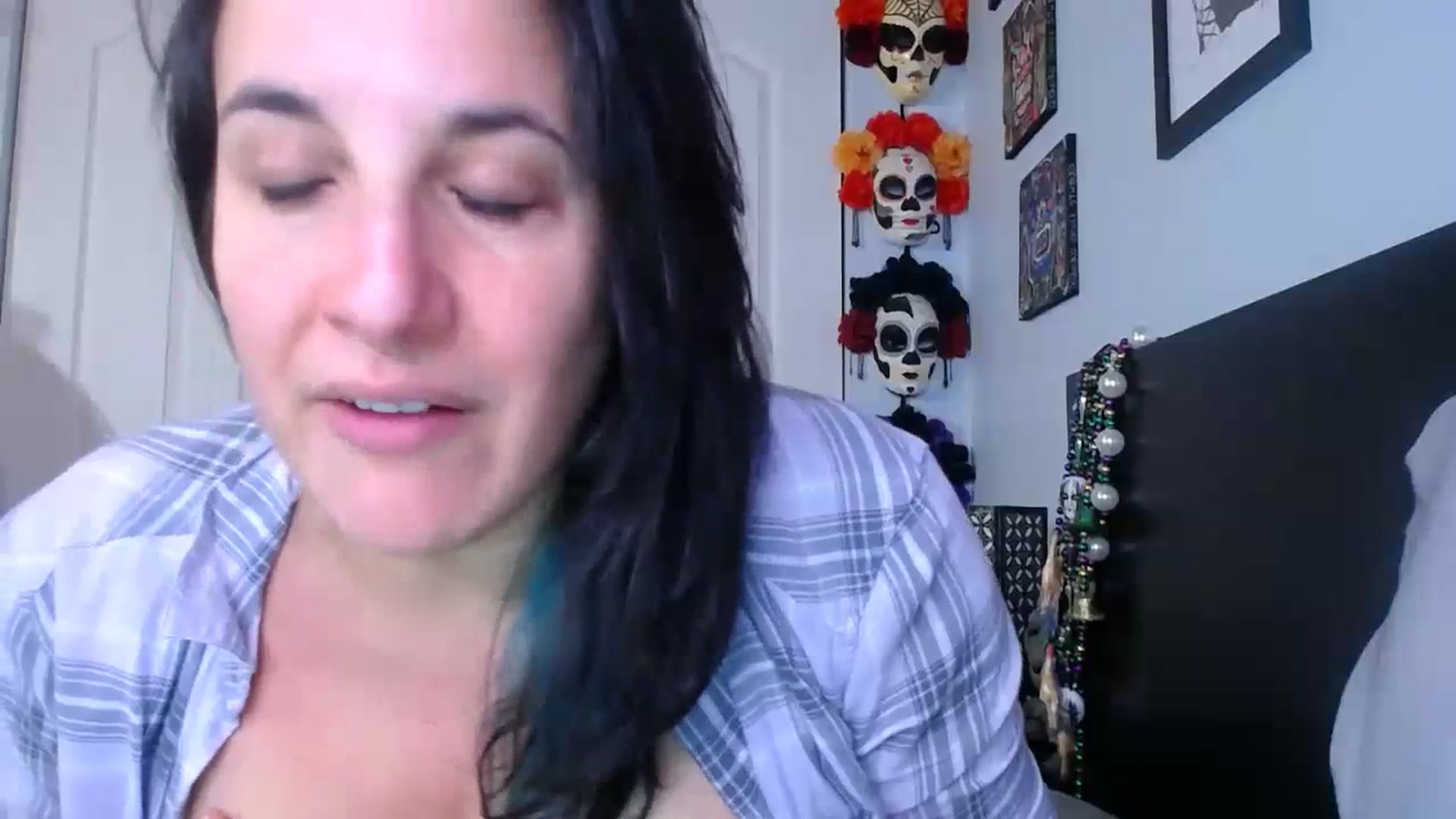 Gallery image thumbnail from abustybabe's myfreecams stream on, 07/18/2023, 22:06 image 17 of 20