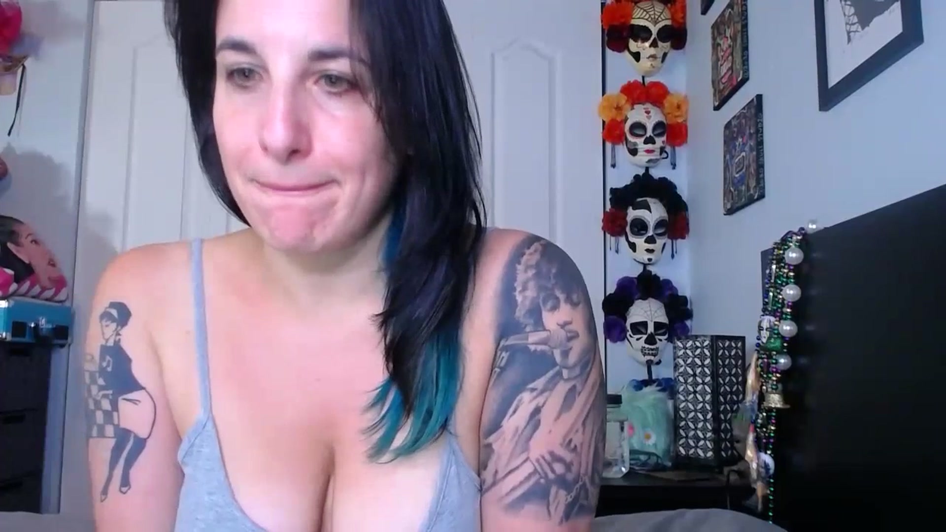 Gallery image thumbnail from abustybabe's myfreecams stream on, 07/19/2023, 20:51 image 6 of 20