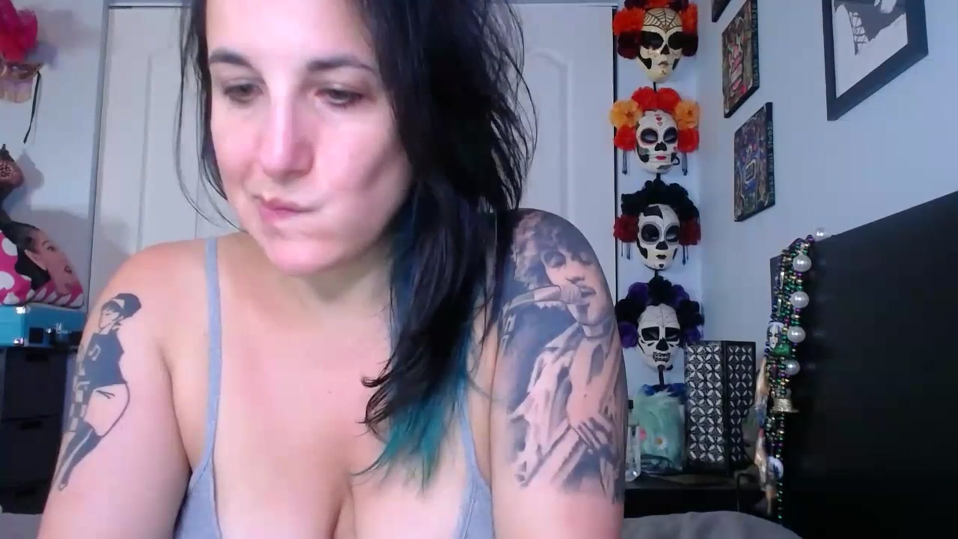 Gallery image thumbnail from abustybabe's myfreecams stream on, 07/19/2023, 20:51 image 2 of 20