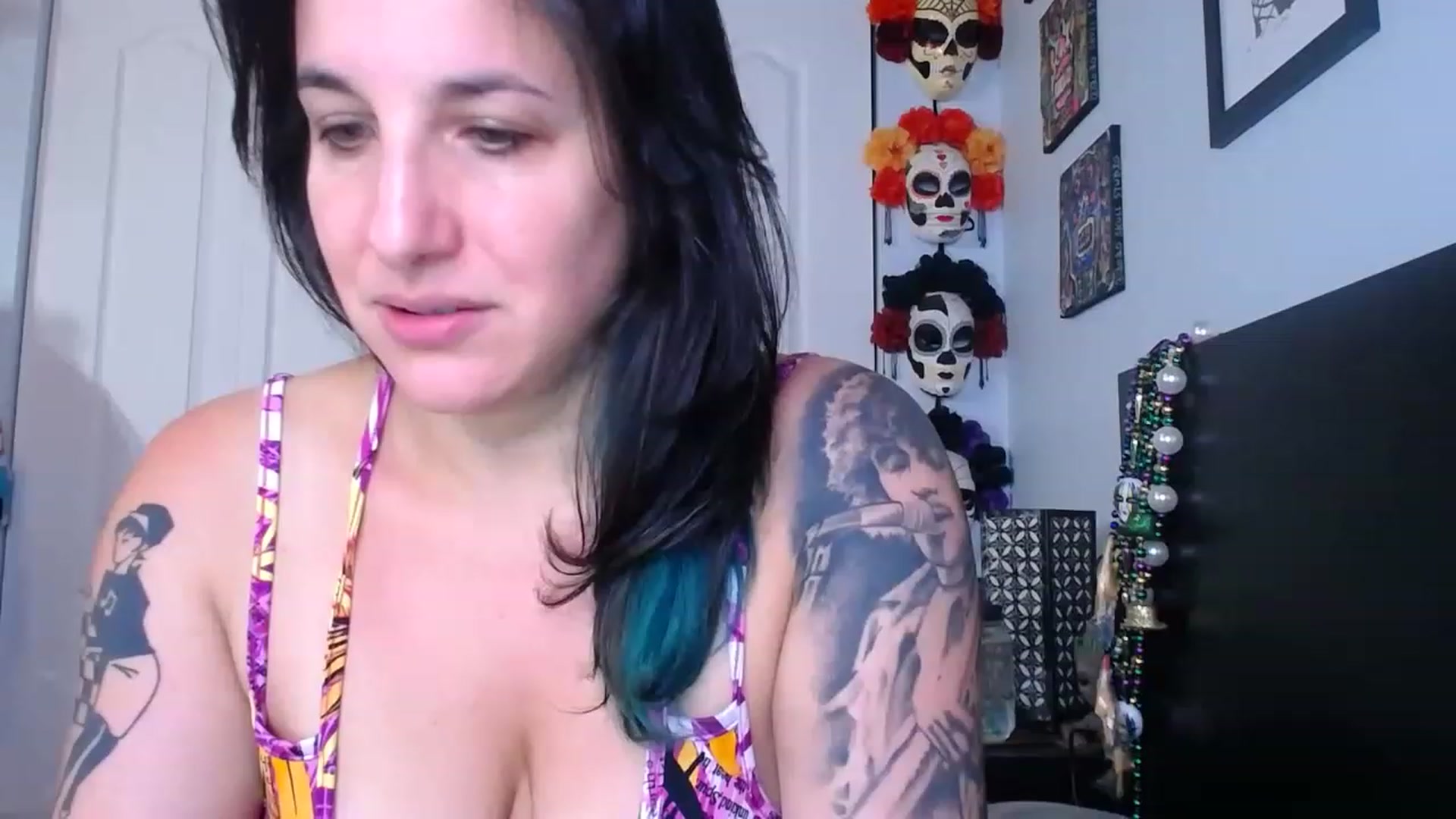 Gallery image thumbnail from abustybabe's myfreecams stream on, 07/20/2023, 21:22 image 16 of 20