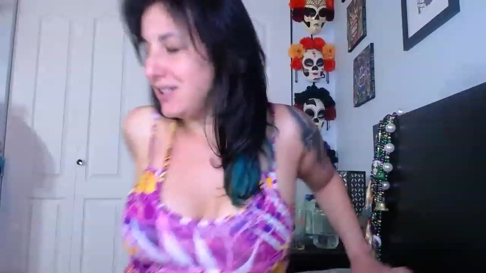 Gallery image thumbnail from abustybabe's myfreecams stream on, 07/20/2023, 21:22 image 18 of 20