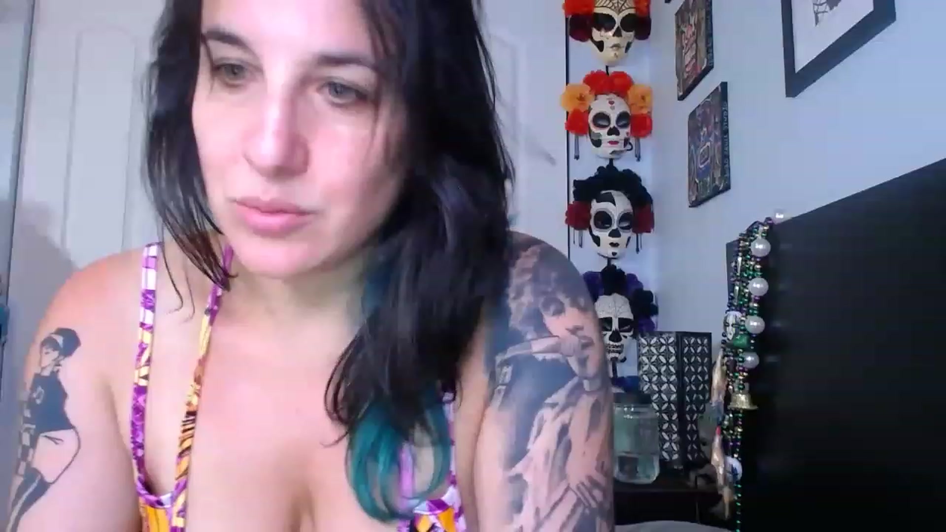 Gallery image thumbnail from abustybabe's myfreecams stream on, 07/20/2023, 21:22 image 1 of 20