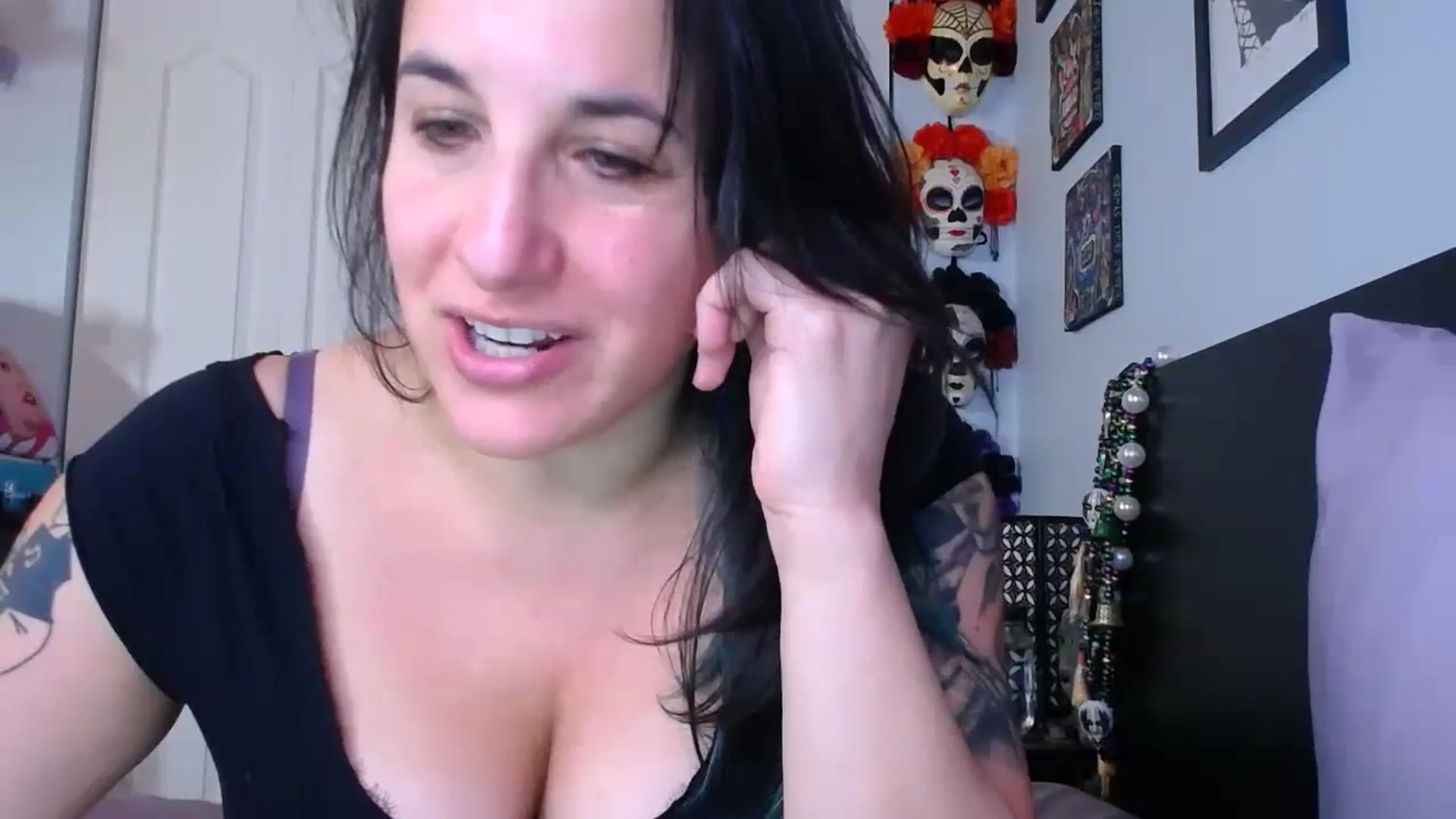 Gallery image thumbnail from abustybabe's myfreecams stream on, 07/26/2023, 18:59 image 9 of 20