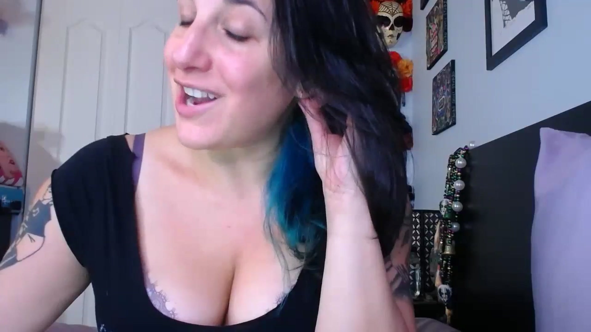 Gallery image thumbnail from abustybabe's myfreecams stream on, 07/26/2023, 18:59 image 6 of 20