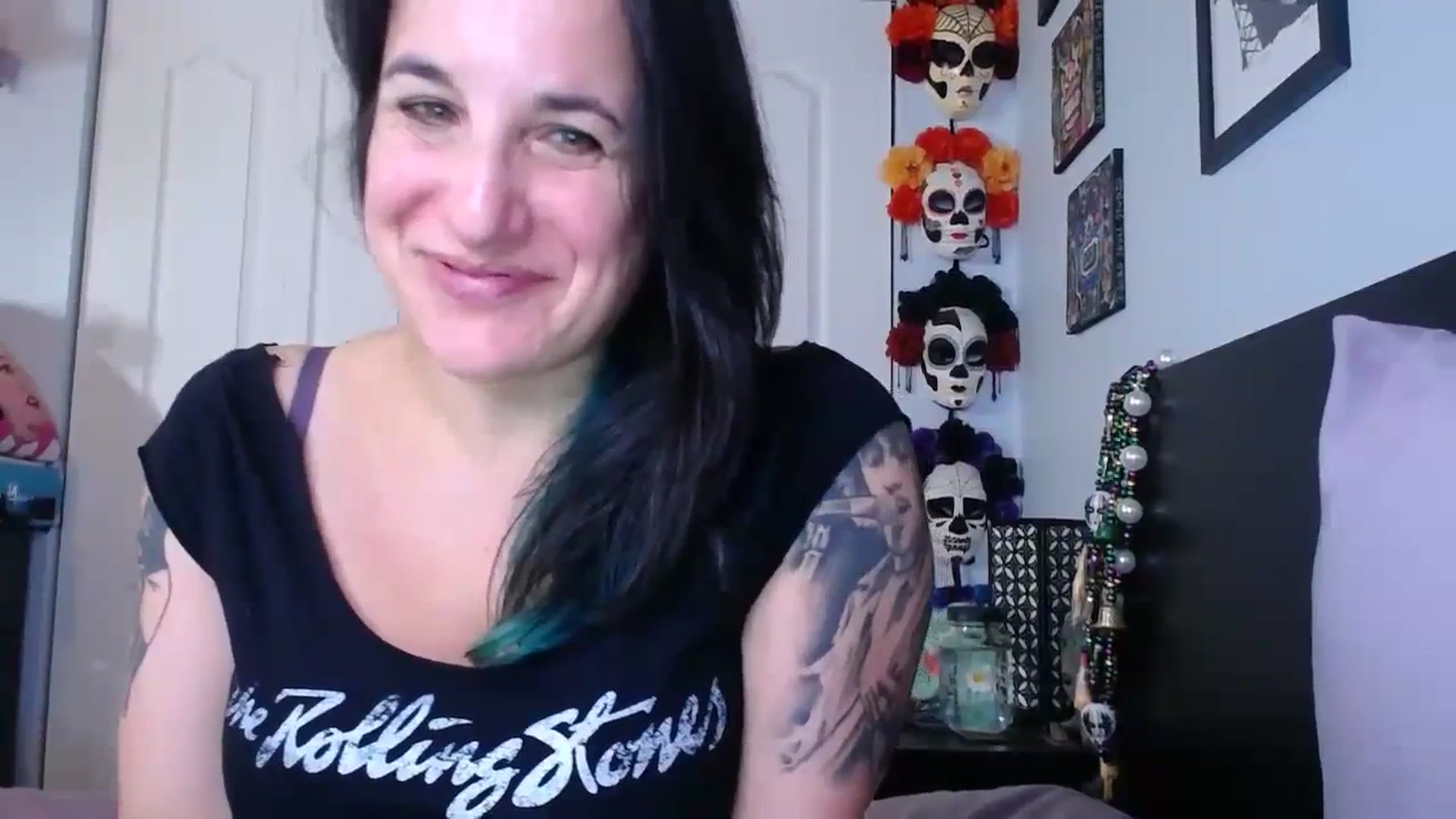 Gallery image thumbnail from abustybabe's myfreecams stream on, 07/26/2023, 18:59 image 18 of 20