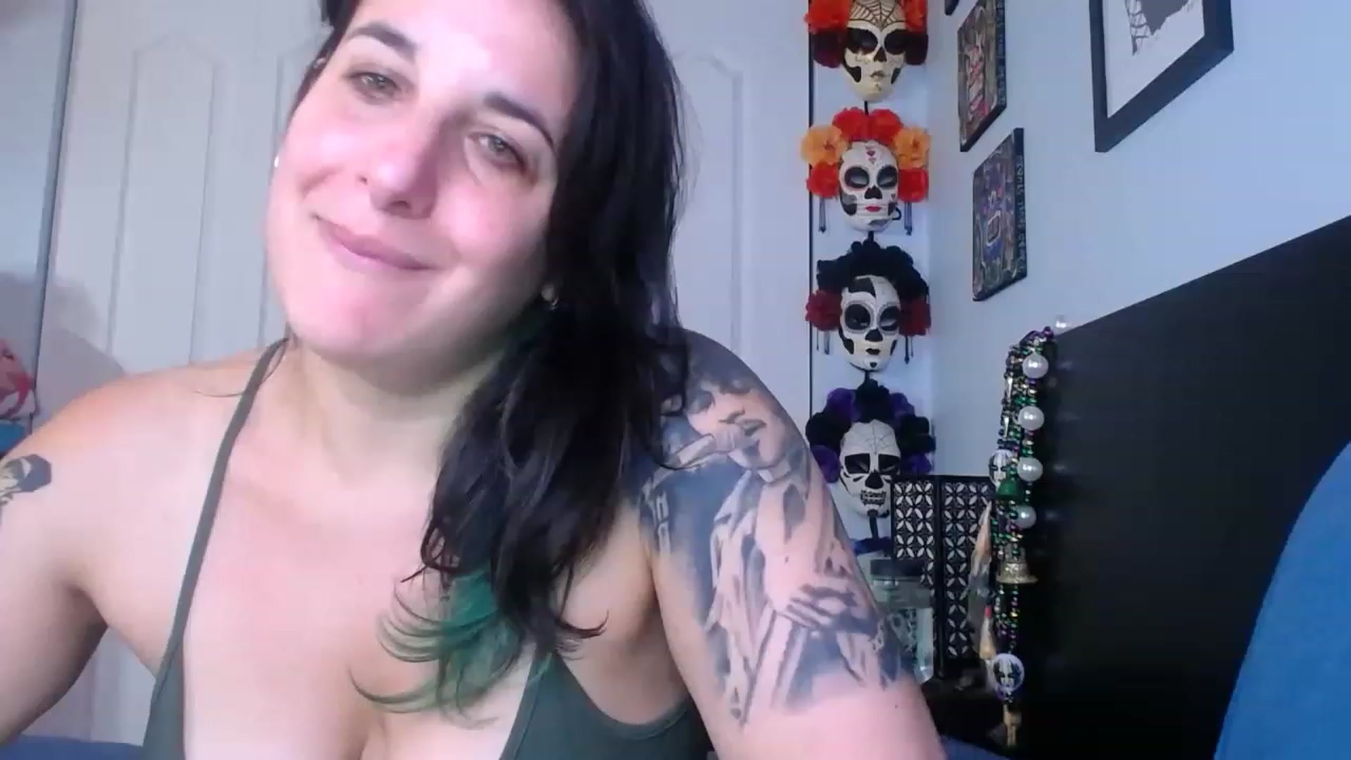 Gallery image thumbnail from abustybabe's myfreecams stream on, 08/09/2023, 21:13 image 7 of 20