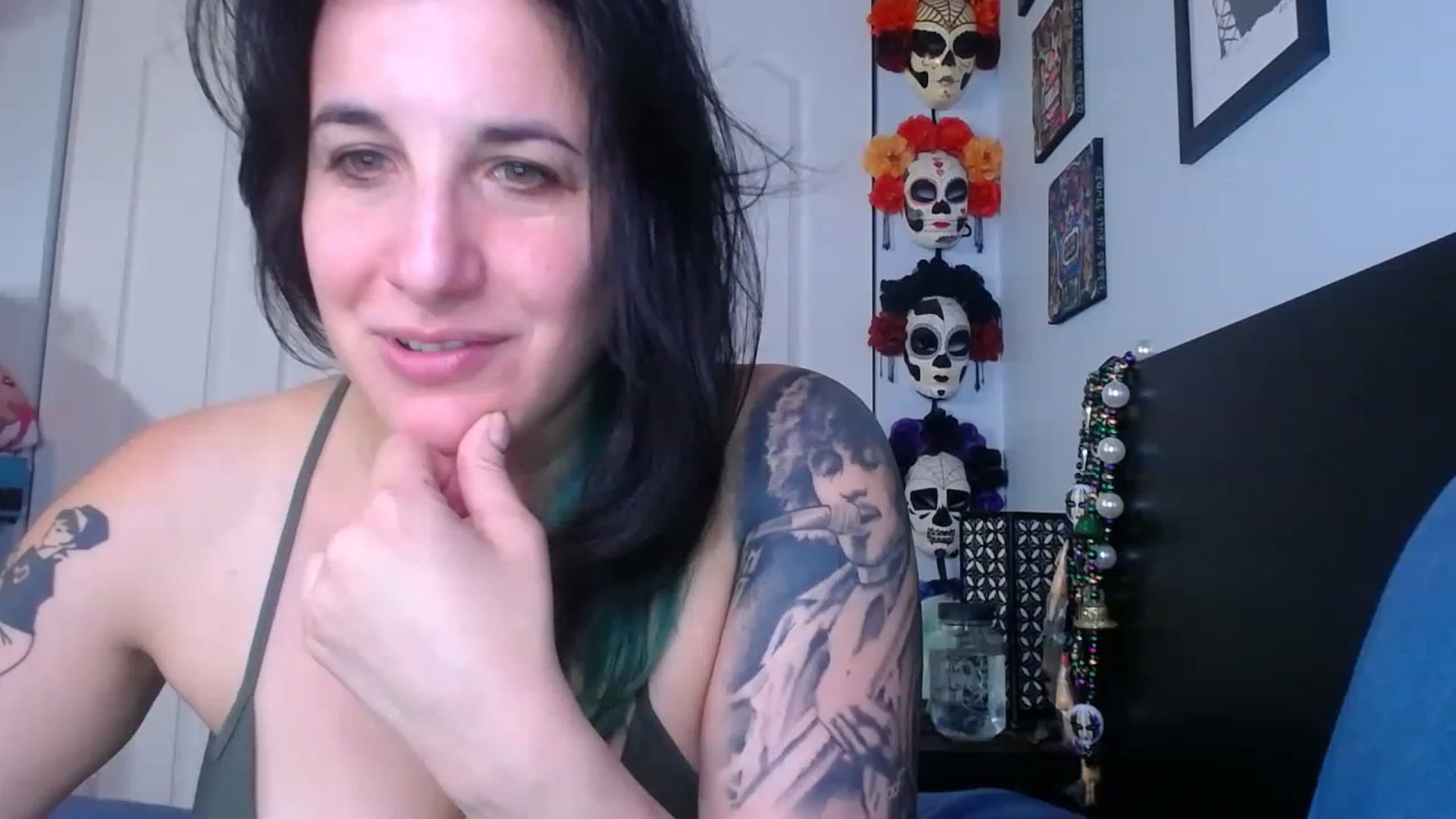 Gallery image thumbnail from abustybabe's myfreecams stream on, 08/09/2023, 21:13 image 4 of 20