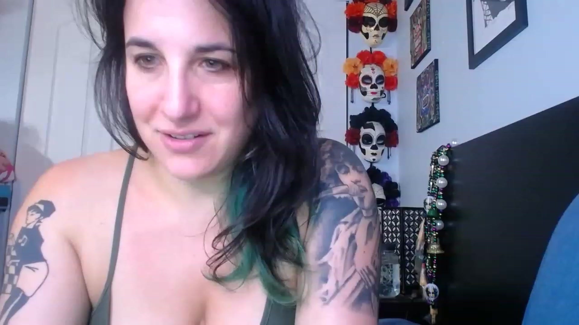 Gallery image thumbnail from abustybabe's myfreecams stream on, 08/09/2023, 21:13 image 9 of 20