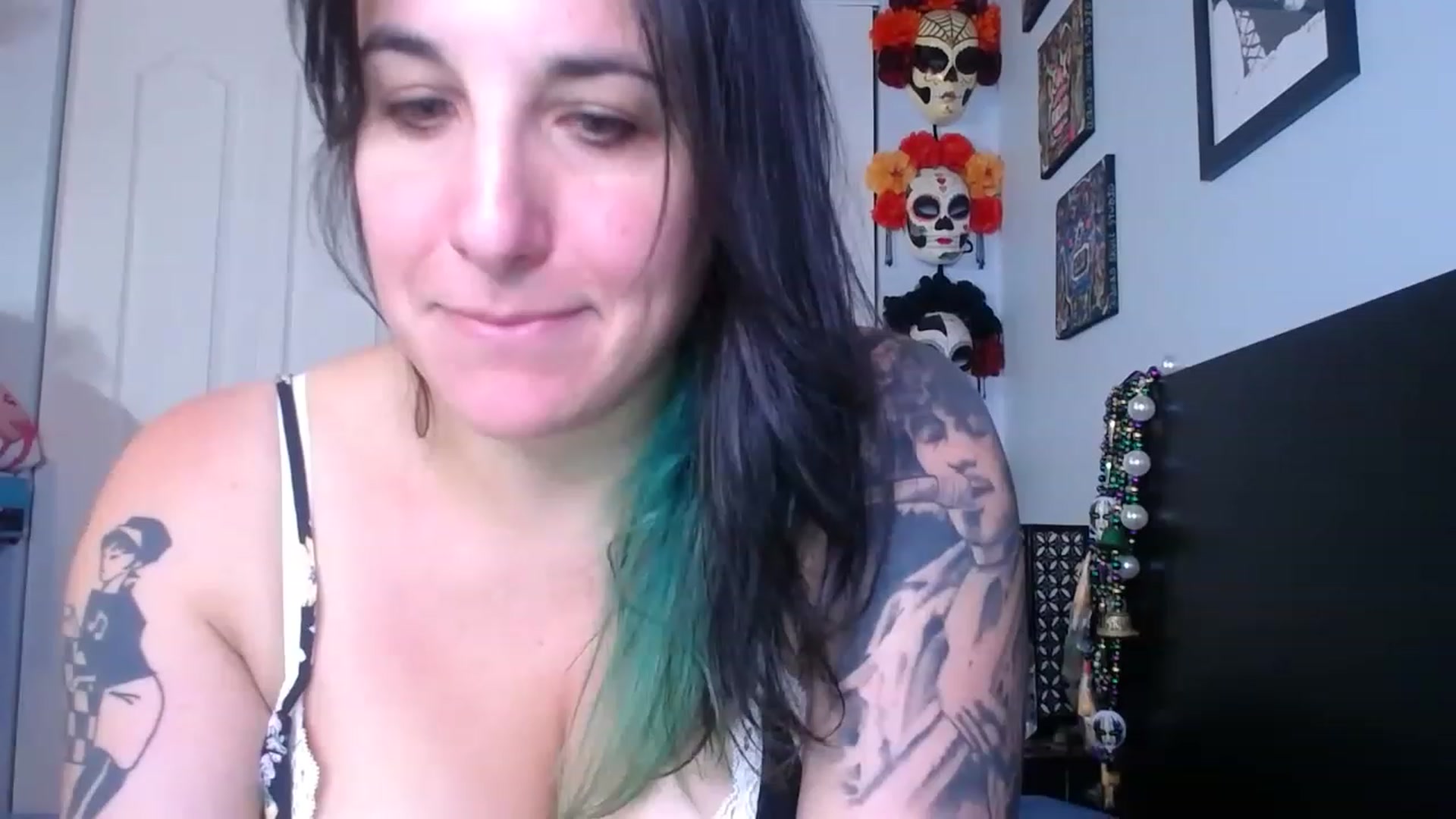 Gallery image thumbnail from abustybabe's myfreecams stream on, 08/14/2023, 21:09 image 1 of 20