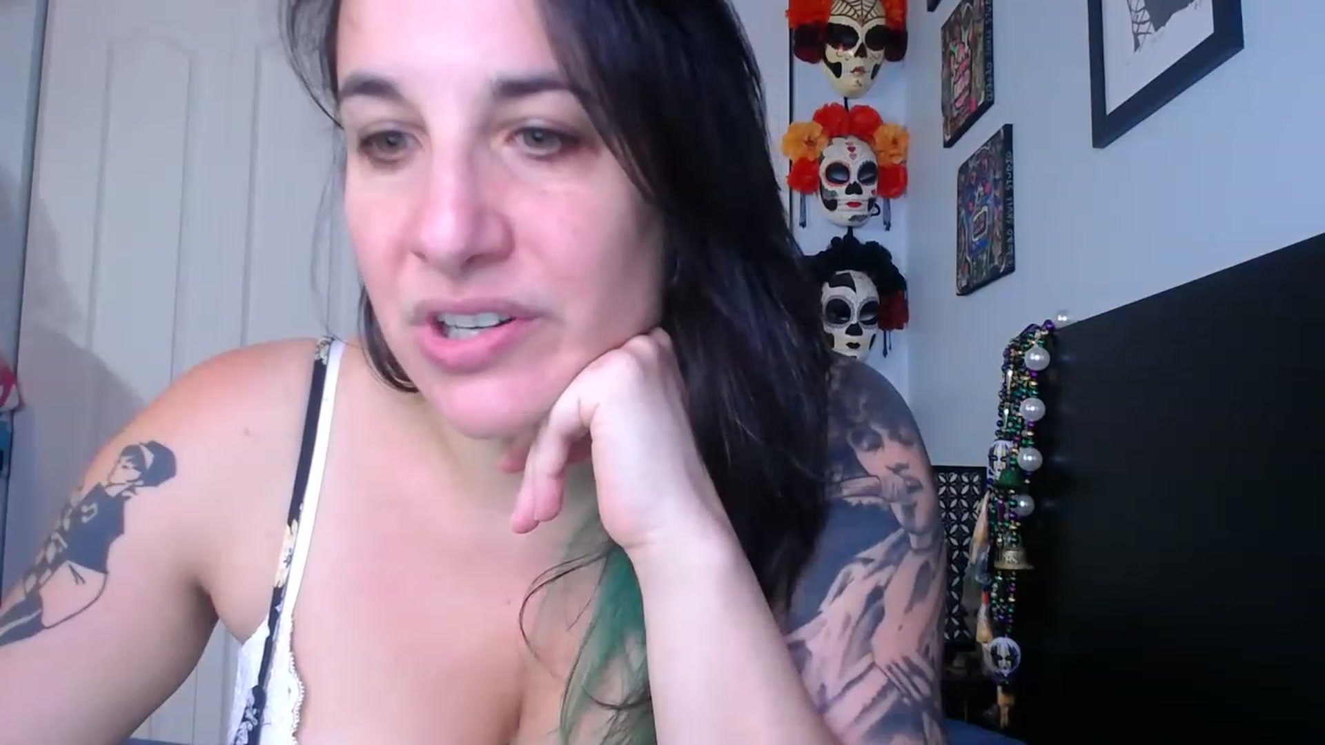 Gallery image thumbnail from abustybabe's myfreecams stream on, 08/14/2023, 21:09 image 14 of 20