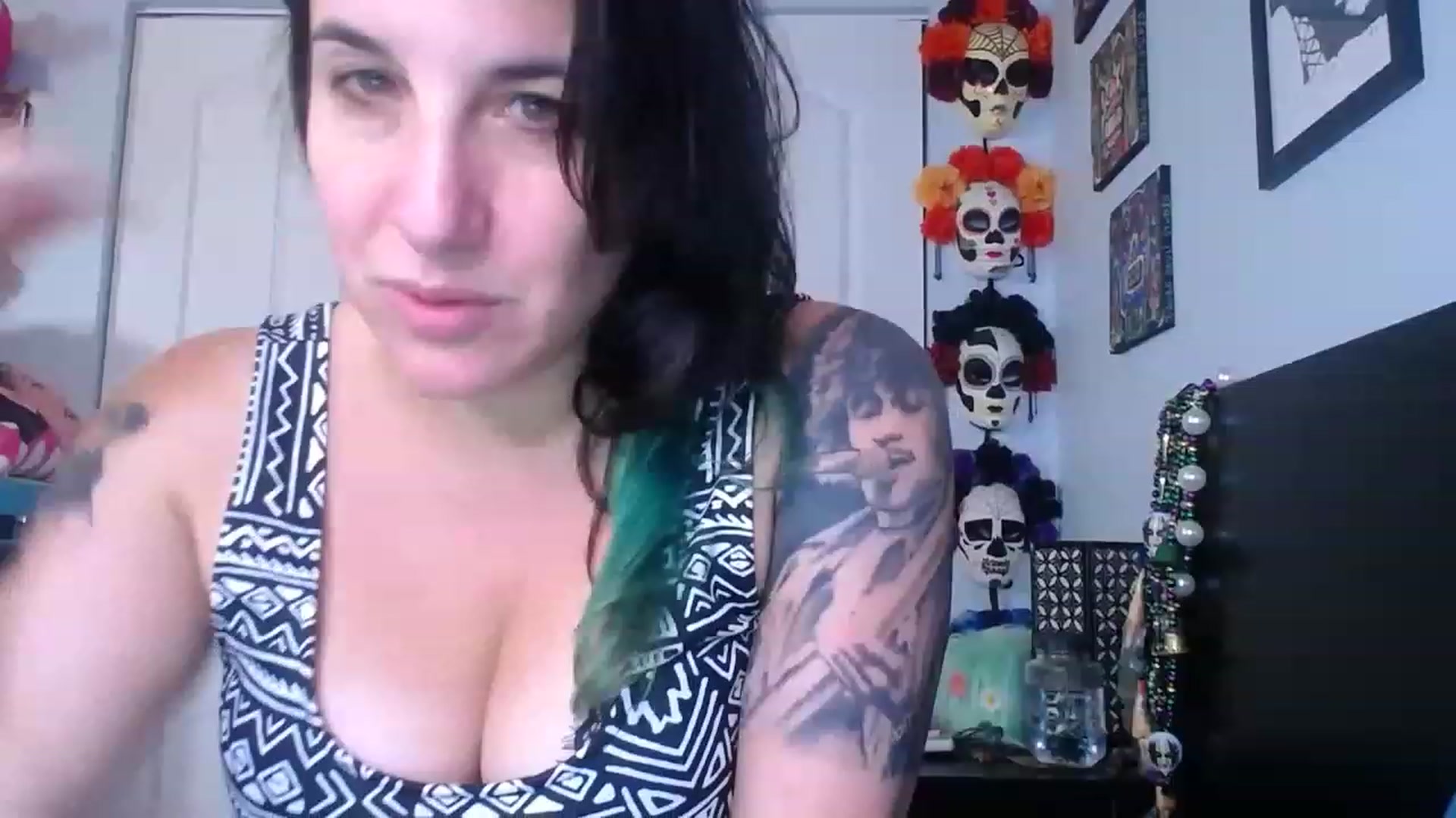 Gallery image thumbnail from abustybabe's myfreecams stream on, 08/15/2023, 21:18 image 4 of 20