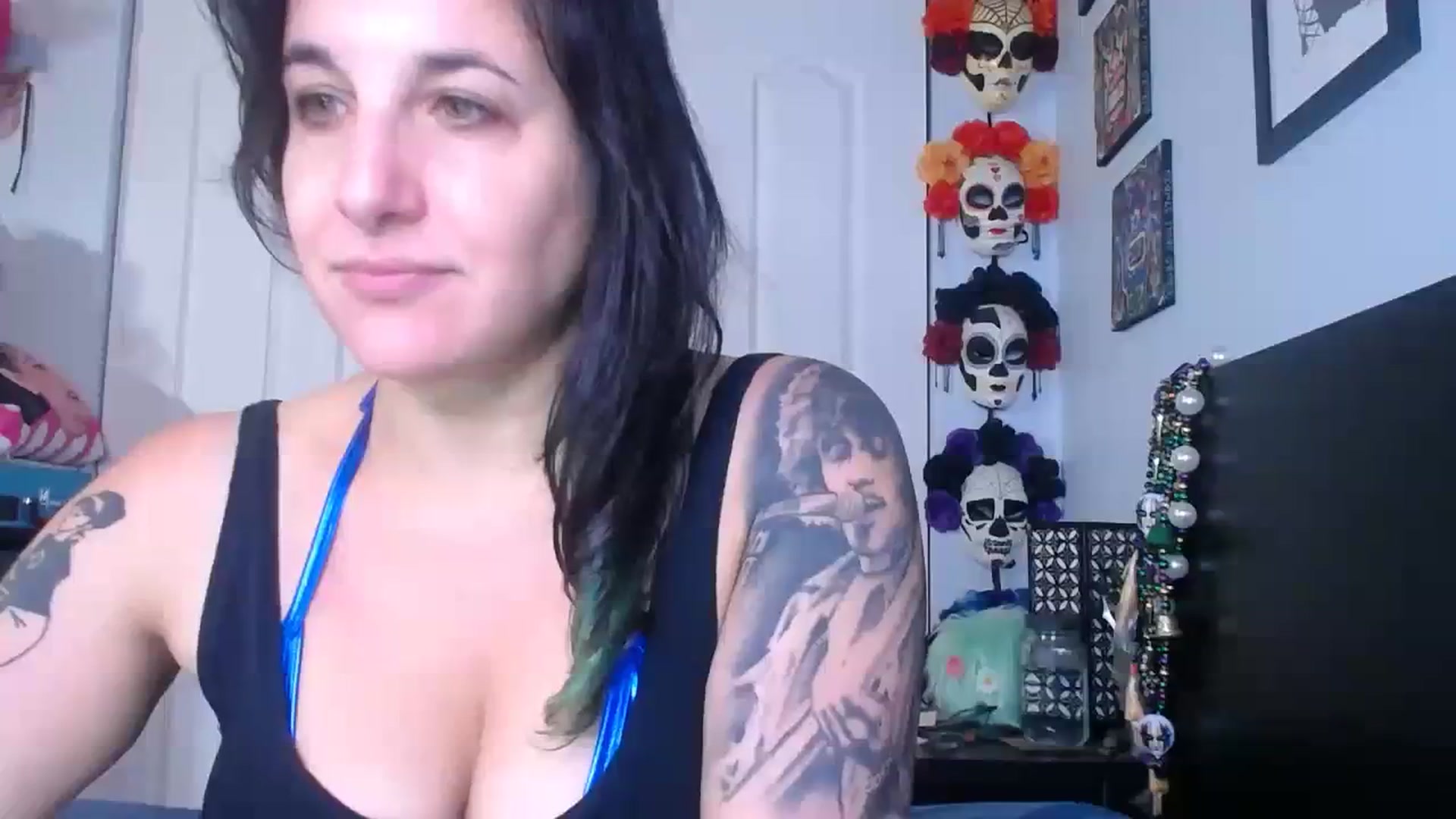 Gallery image thumbnail from abustybabe's myfreecams stream on, 08/16/2023, 22:06 image 8 of 20