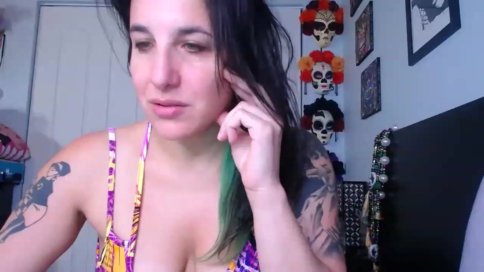 Gallery image thumbnail from abustybabe's myfreecams stream on, 08/22/2023, 16:40 image 5 of 20