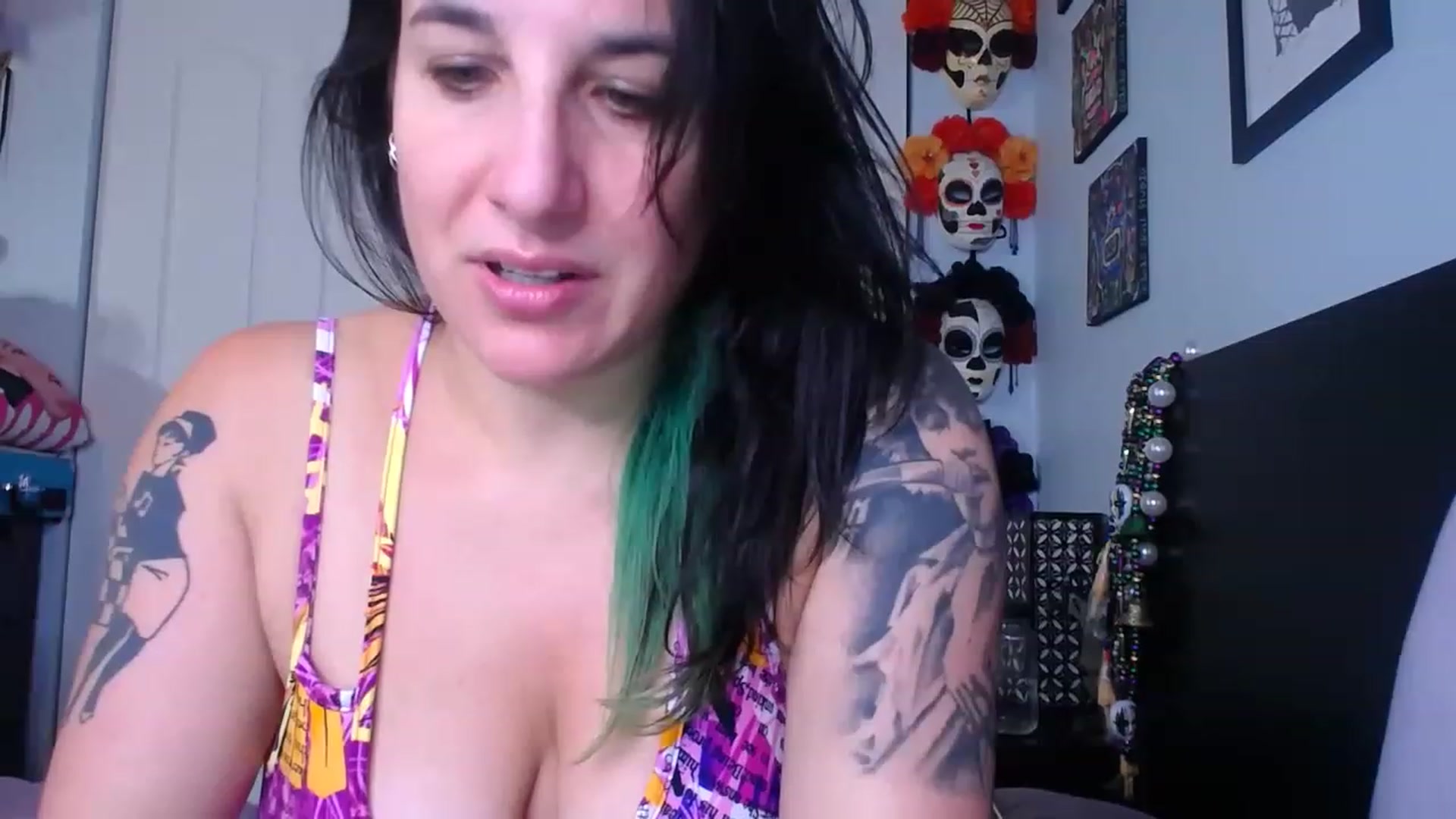 Gallery image thumbnail from abustybabe's myfreecams stream on, 08/22/2023, 16:40 image 8 of 20