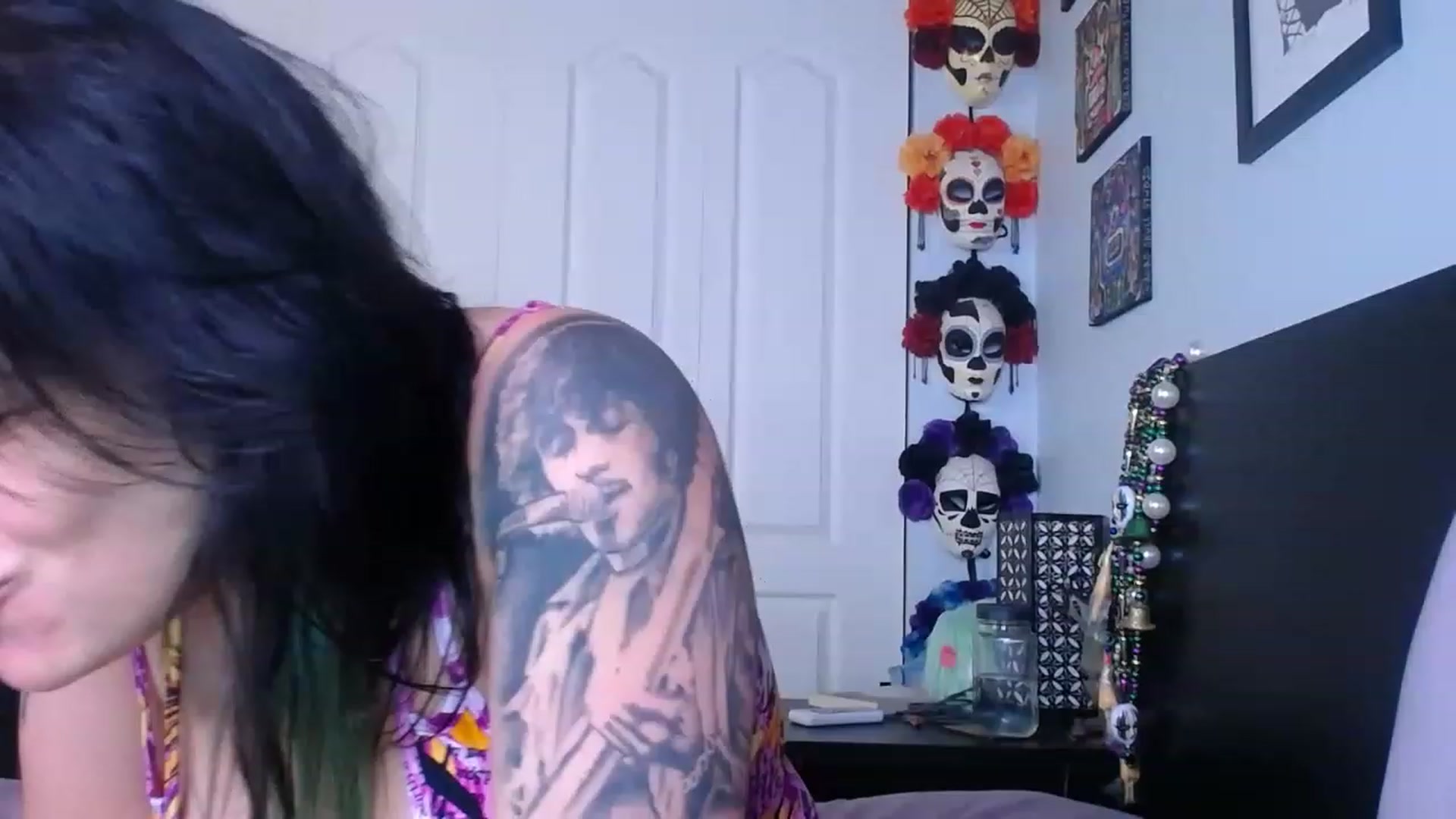 Gallery image thumbnail from abustybabe's myfreecams stream on, 08/22/2023, 16:40 image 18 of 20
