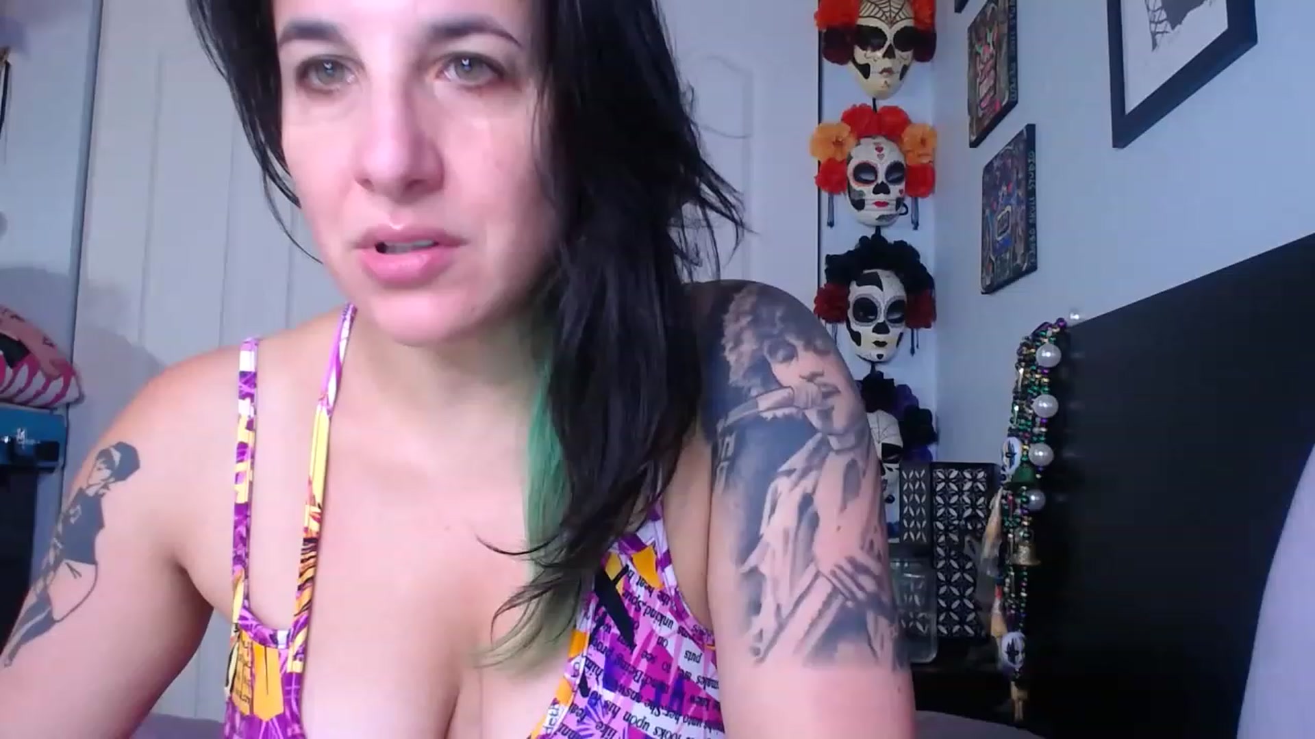 Gallery image thumbnail from abustybabe's myfreecams stream on, 08/22/2023, 16:40 image 6 of 20