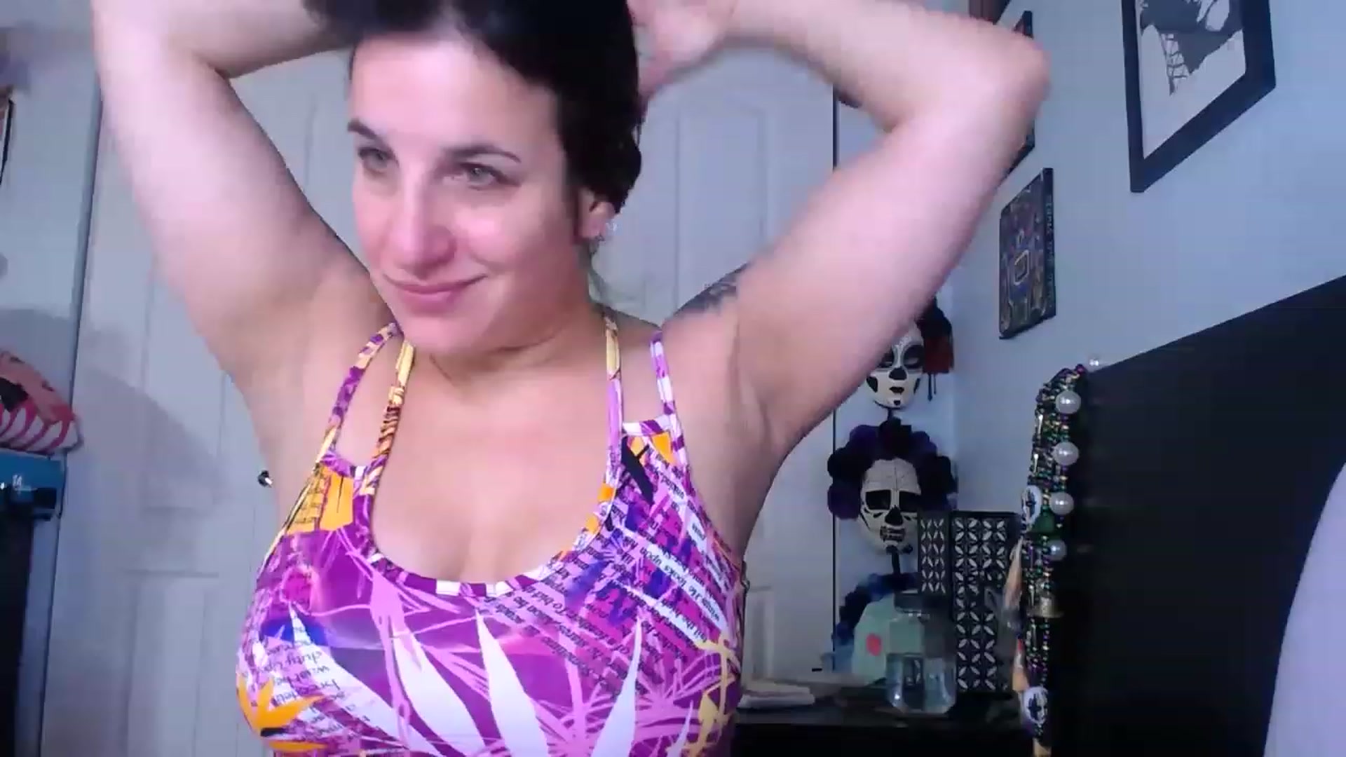 Gallery image thumbnail from abustybabe's myfreecams stream on, 08/22/2023, 16:40 image 1 of 20