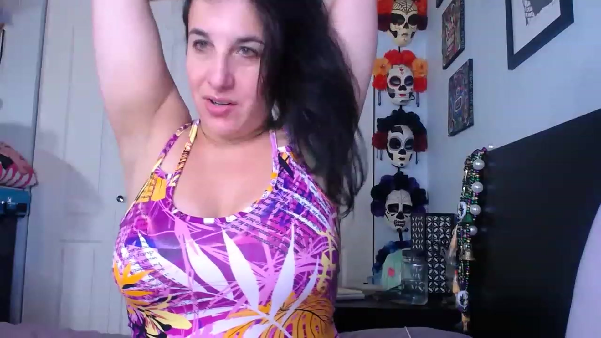 Gallery image thumbnail from abustybabe's myfreecams stream on, 08/22/2023, 16:40 image 7 of 20