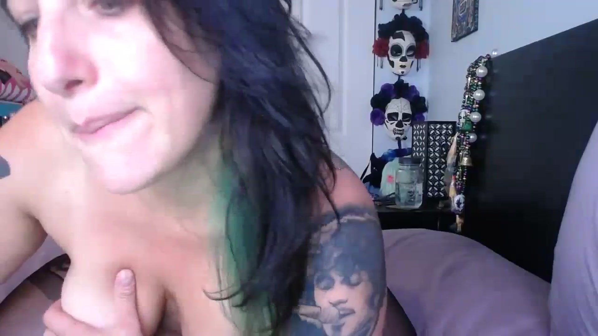 Gallery image thumbnail from abustybabe's myfreecams stream on, 08/23/2023, 21:55 image 9 of 20