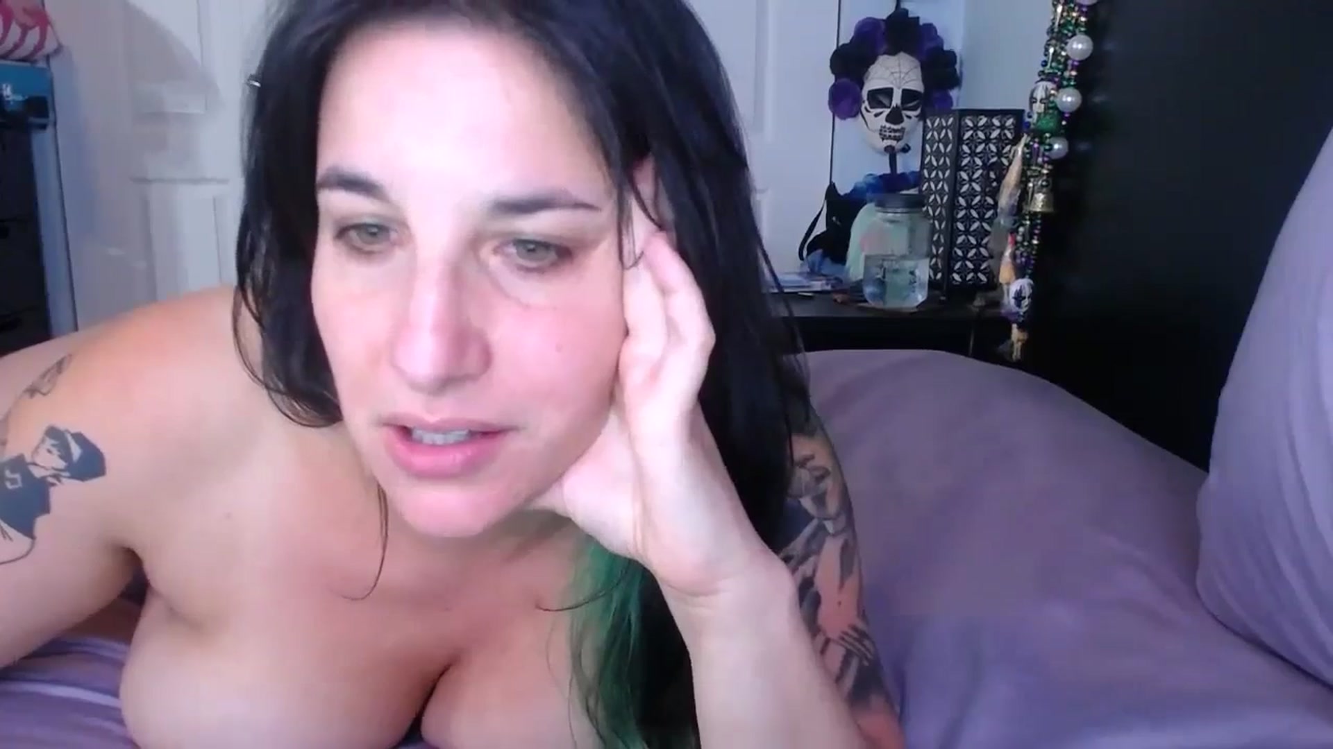 Gallery image thumbnail from abustybabe's myfreecams stream on, 08/23/2023, 22:16 image 4 of 20