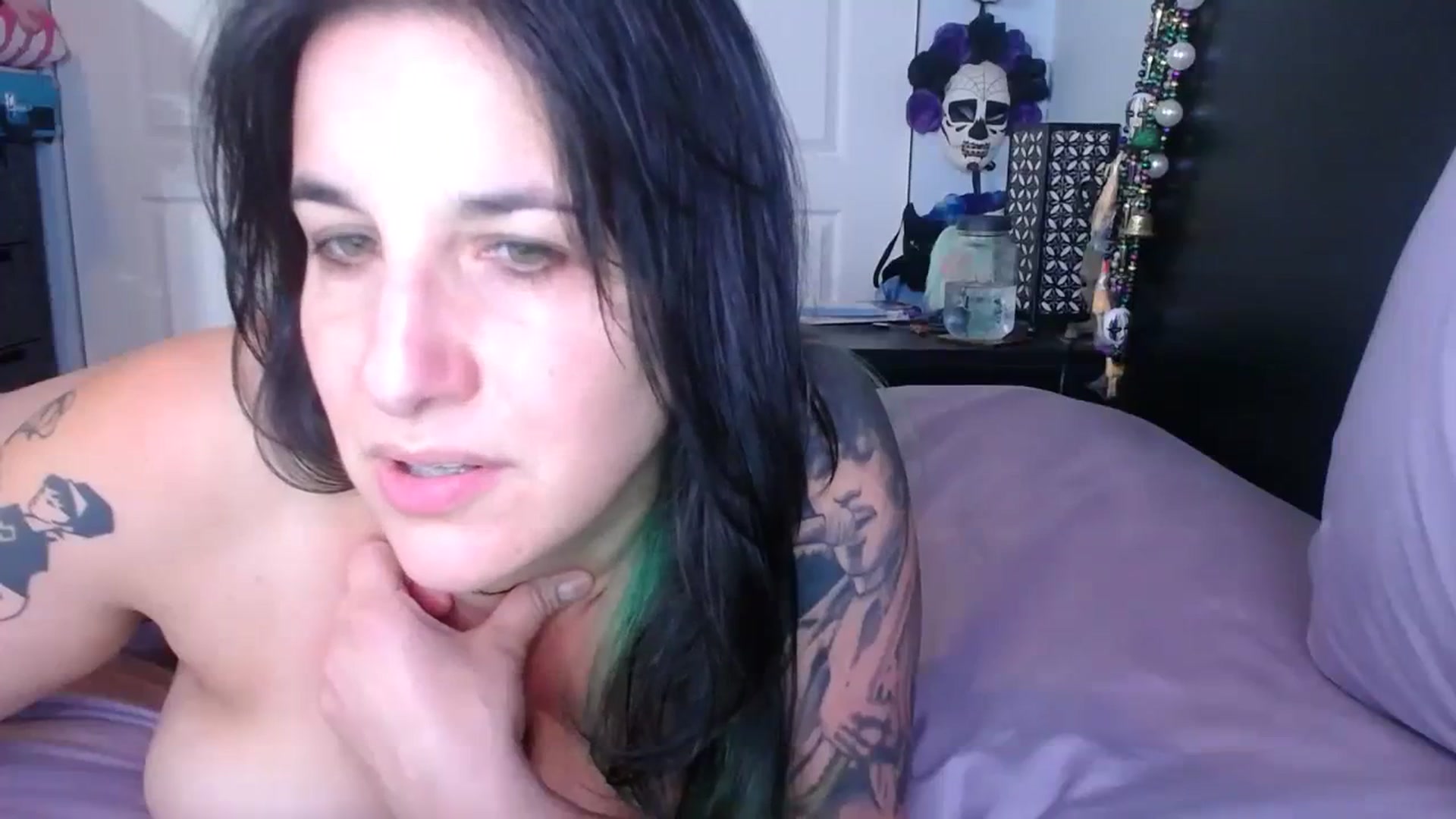 Gallery image thumbnail from abustybabe's myfreecams stream on, 08/23/2023, 22:16 image 6 of 20