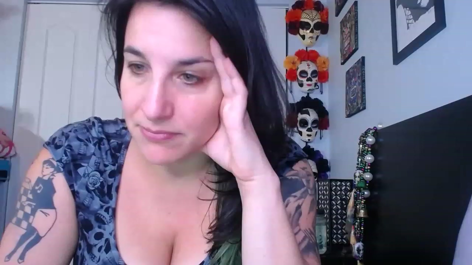 Gallery image thumbnail from abustybabe's myfreecams stream on, 08/24/2023, 19:08 image 5 of 20