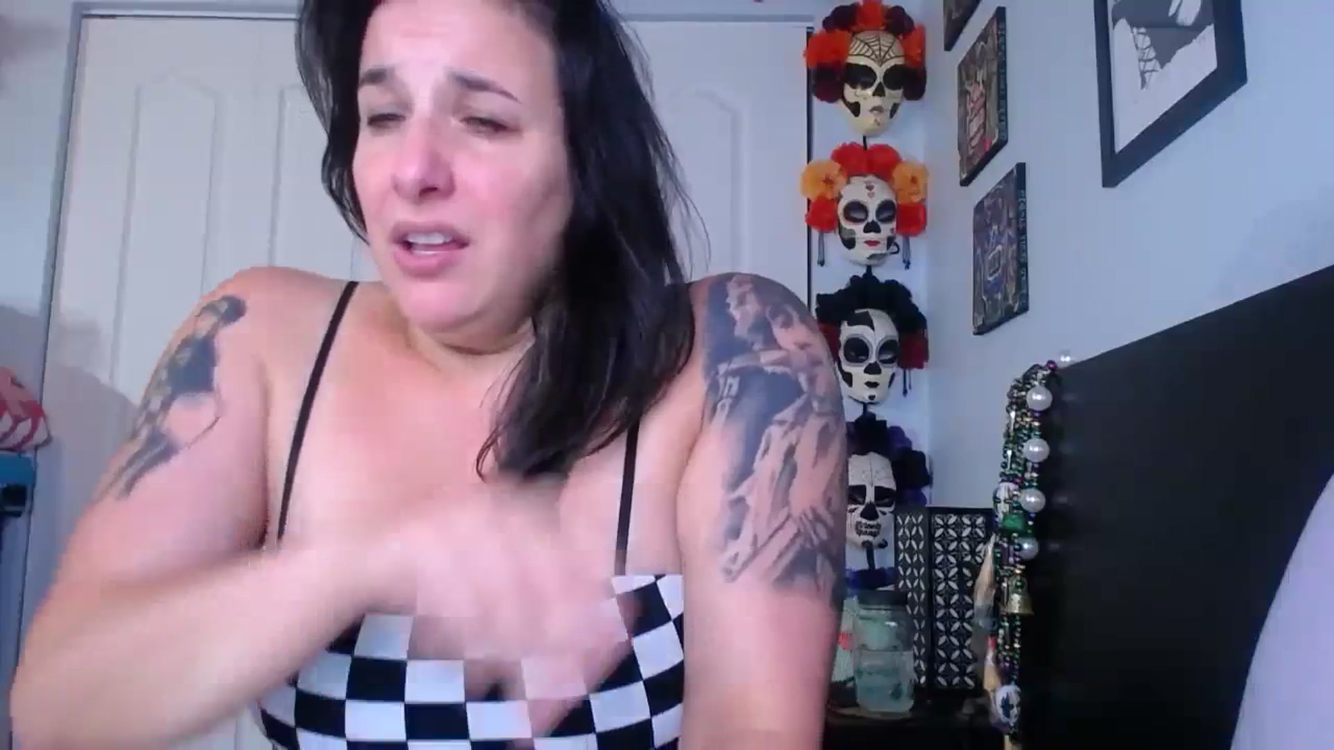 Gallery image thumbnail from abustybabe's myfreecams stream on, 08/24/2023, 20:55 image 18 of 20