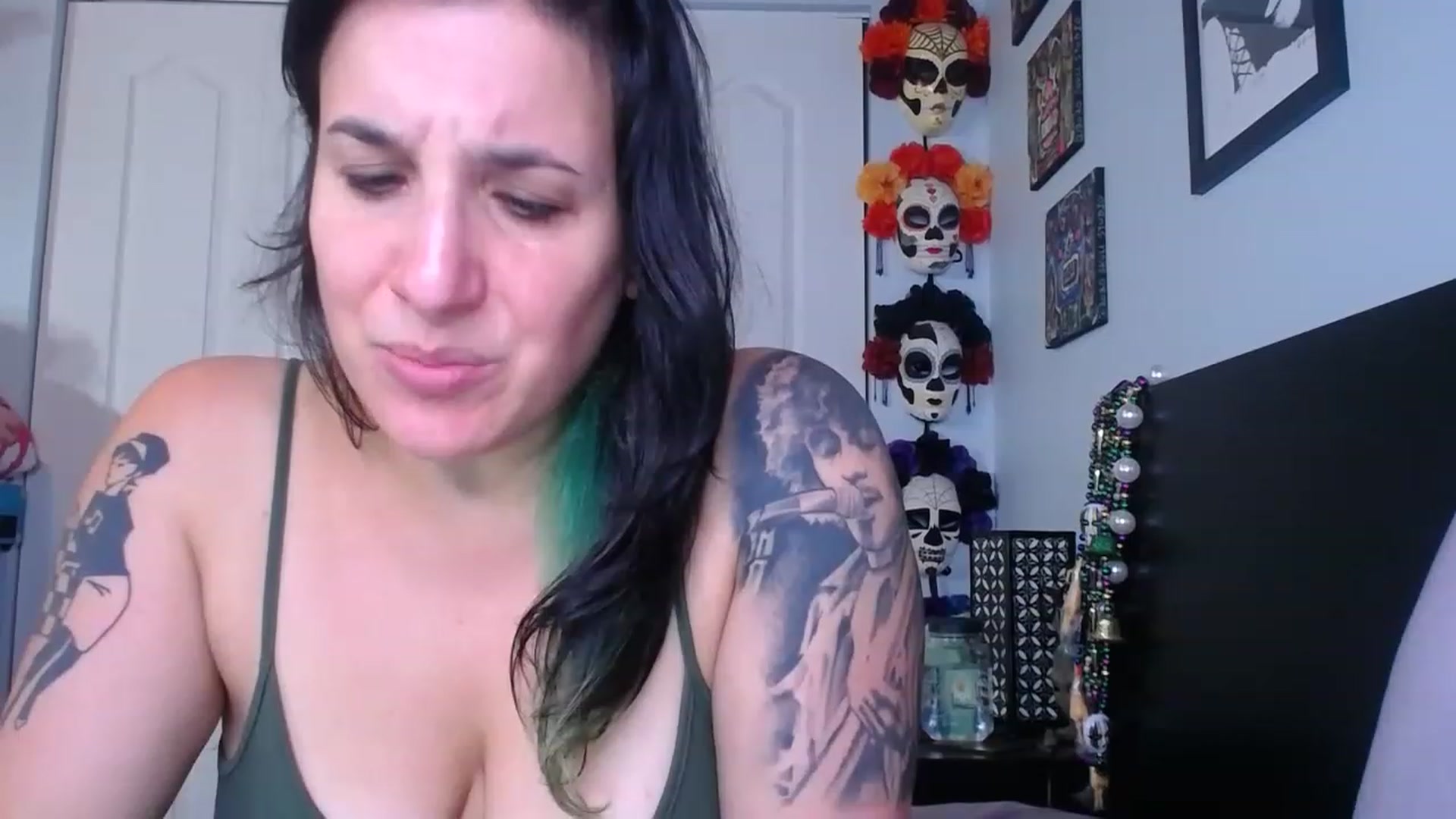 Gallery image thumbnail from abustybabe's myfreecams stream on, 08/25/2023, 21:58 image 3 of 20