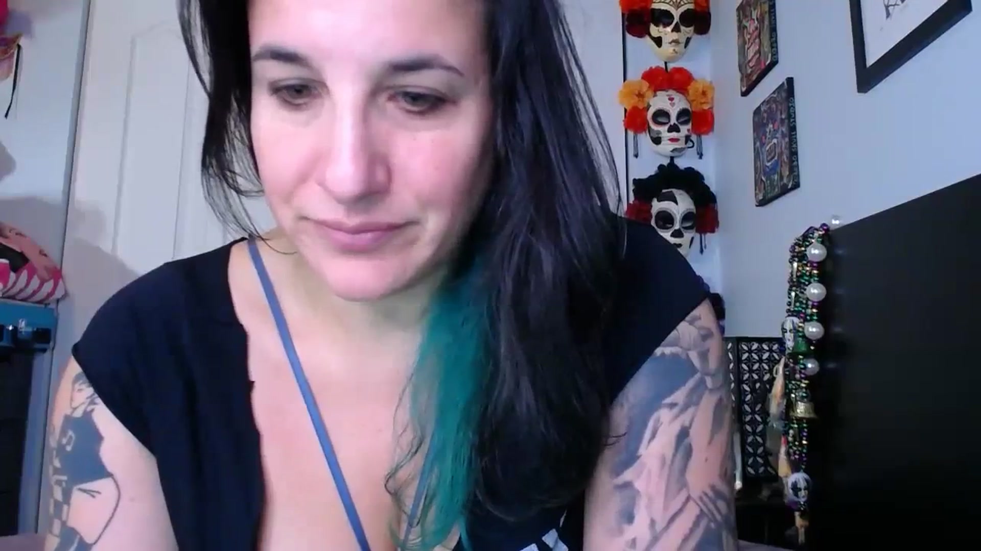 Gallery image thumbnail from abustybabe's myfreecams stream on, 08/29/2023, 21:58 image 3 of 20