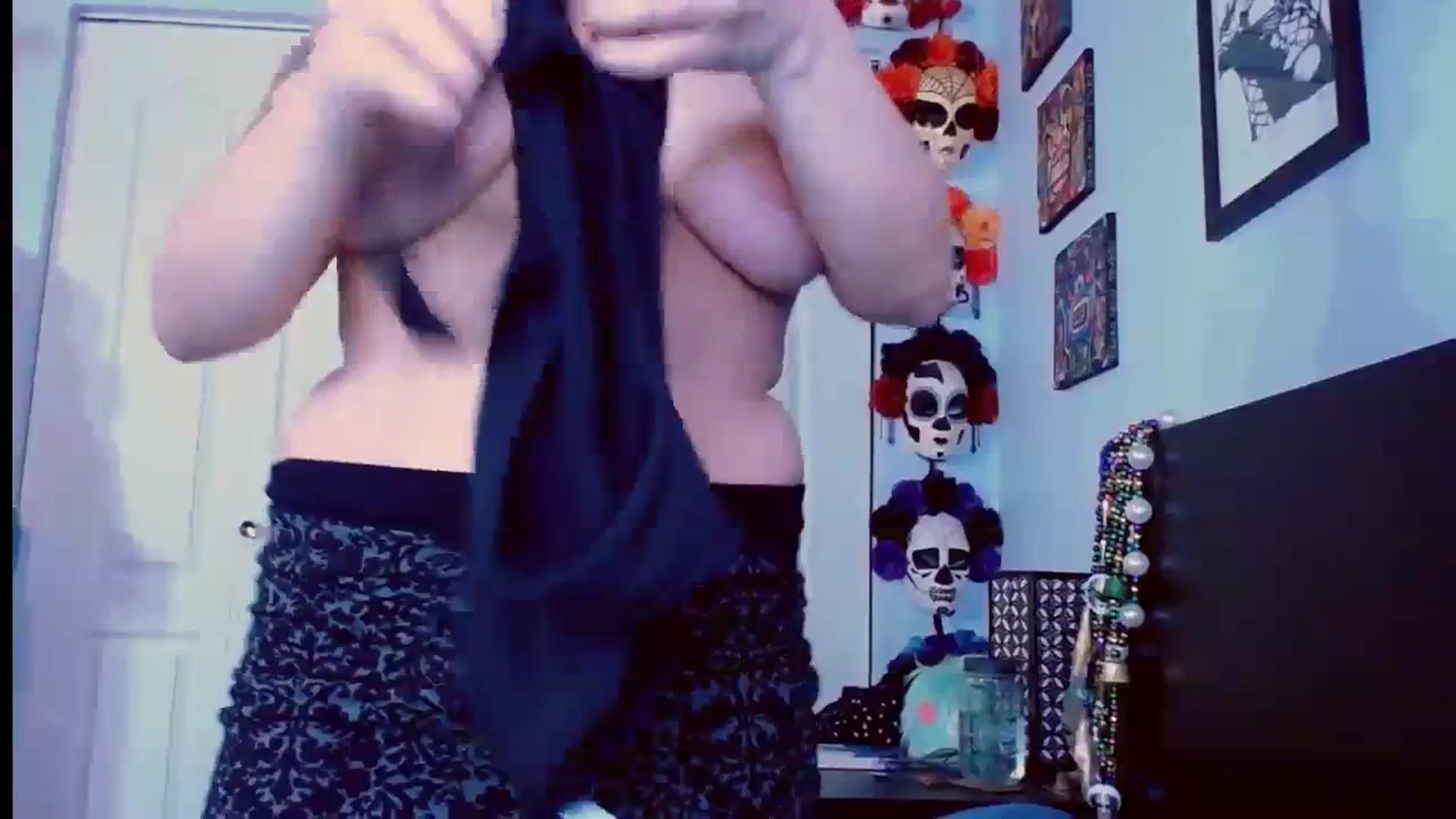Gallery image thumbnail from abustybabe's myfreecams stream on, 09/05/2023, 22:26 image 5 of 20
