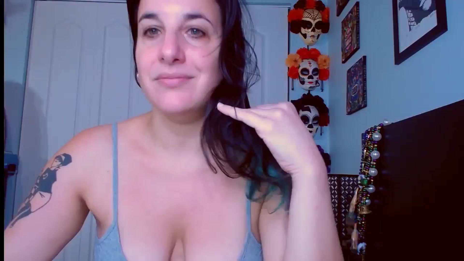 Gallery image thumbnail from abustybabe's myfreecams stream on, 09/14/2023, 19:54 image 7 of 20