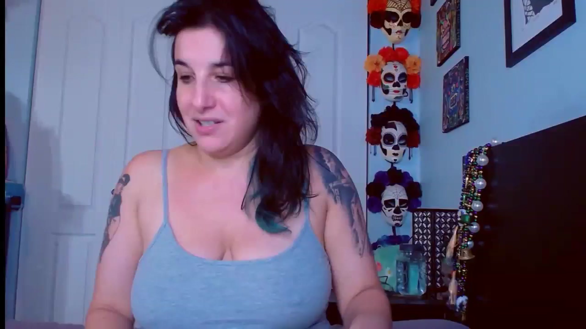 Gallery image thumbnail from abustybabe's myfreecams stream on, 09/14/2023, 21:52 image 10 of 20