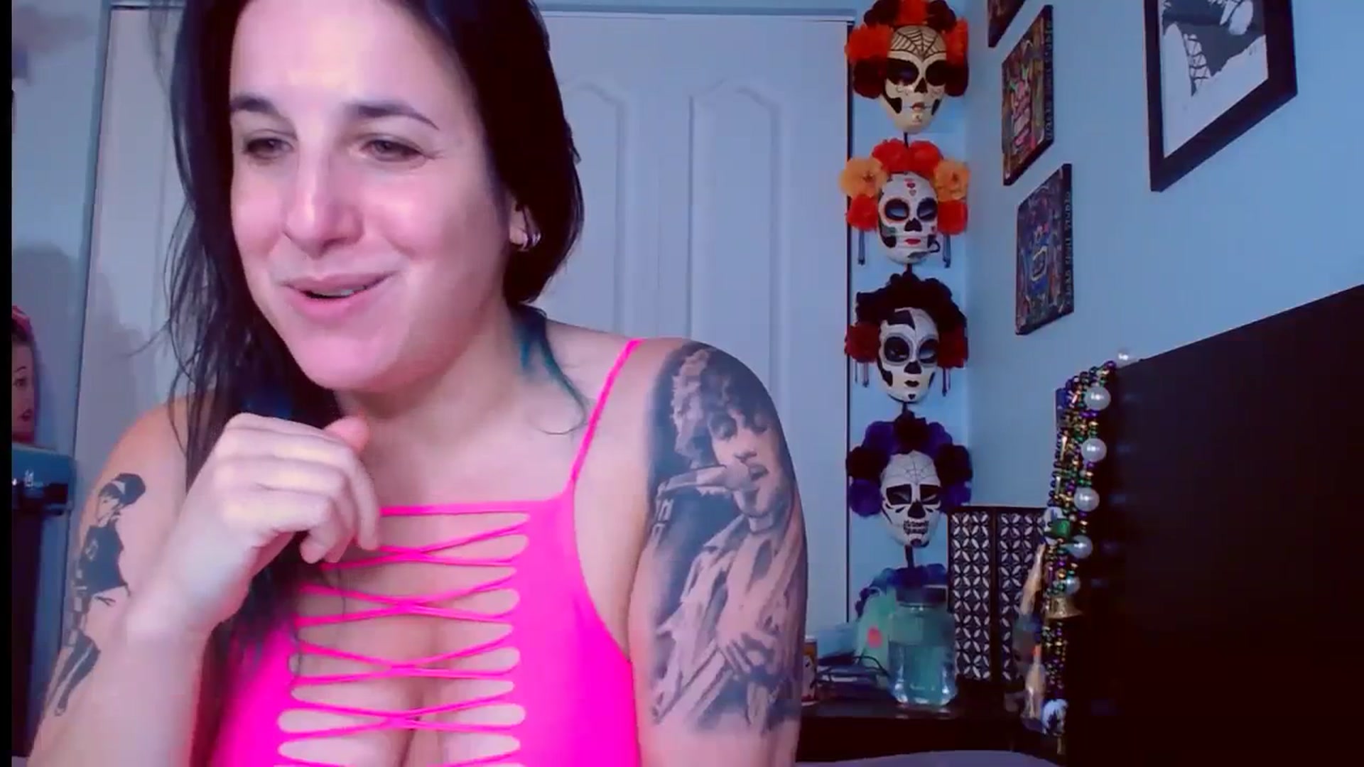 Gallery image thumbnail from abustybabe's myfreecams stream on, 09/15/2023, 20:07 image 12 of 20
