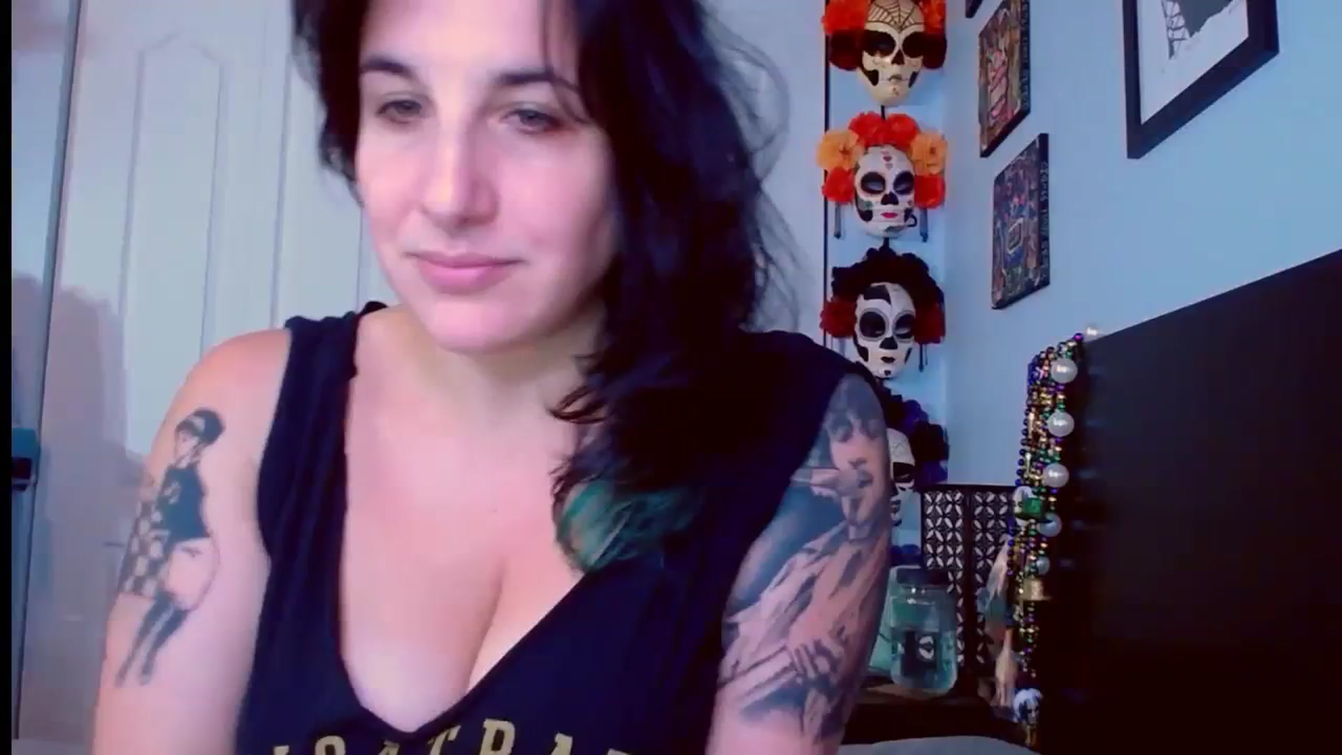 Gallery image thumbnail from abustybabe's myfreecams stream on, 09/19/2023, 22:04 image 1 of 20