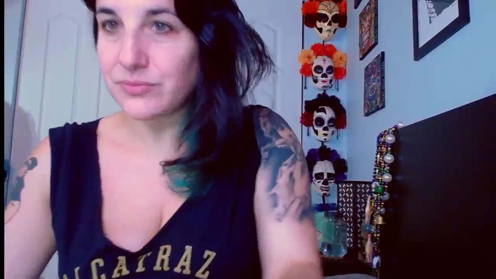 Gallery image thumbnail from abustybabe's myfreecams stream on, 09/19/2023, 22:04 image 14 of 20