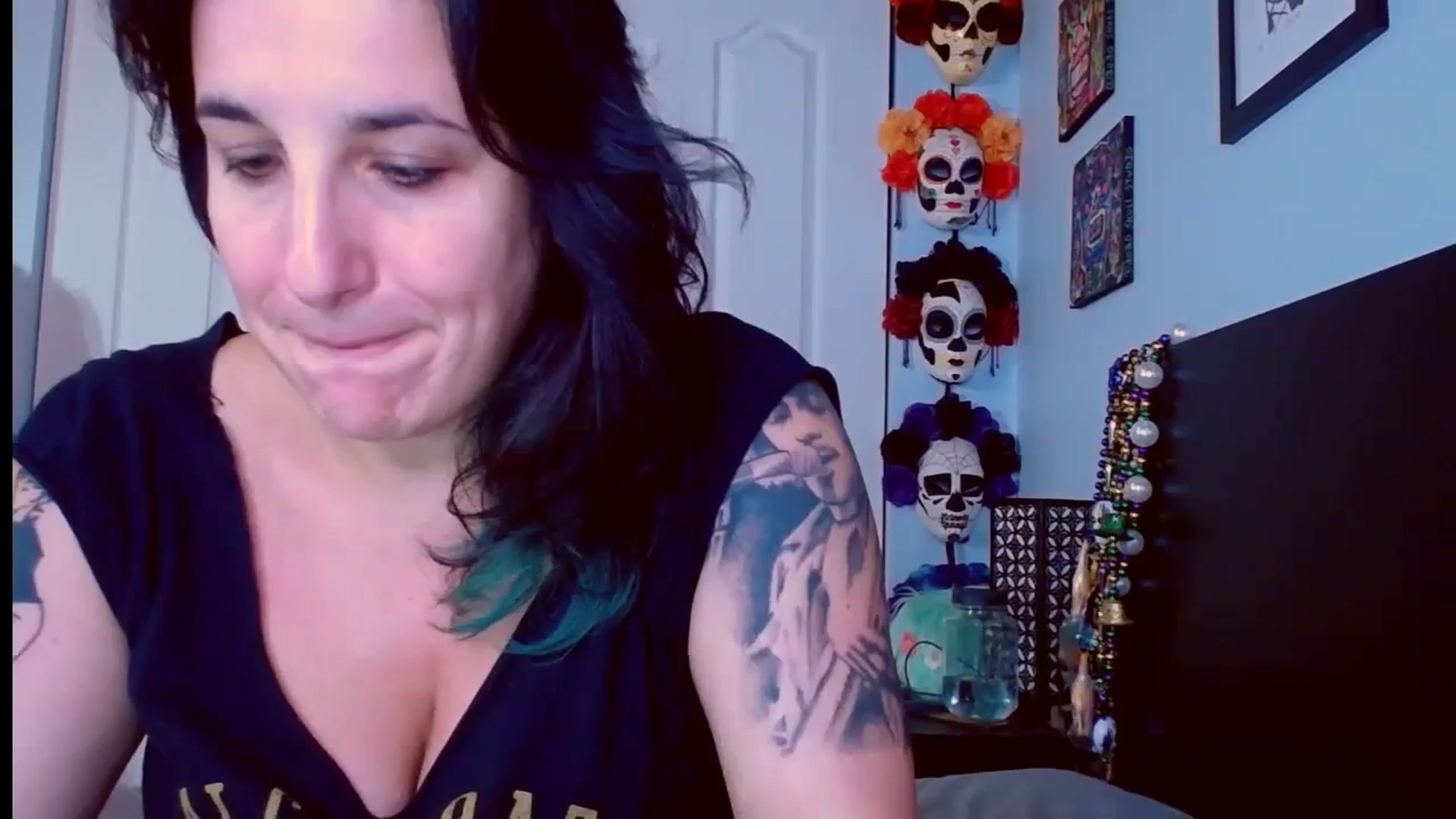 Gallery image thumbnail from abustybabe's myfreecams stream on, 09/19/2023, 22:04 image 17 of 20