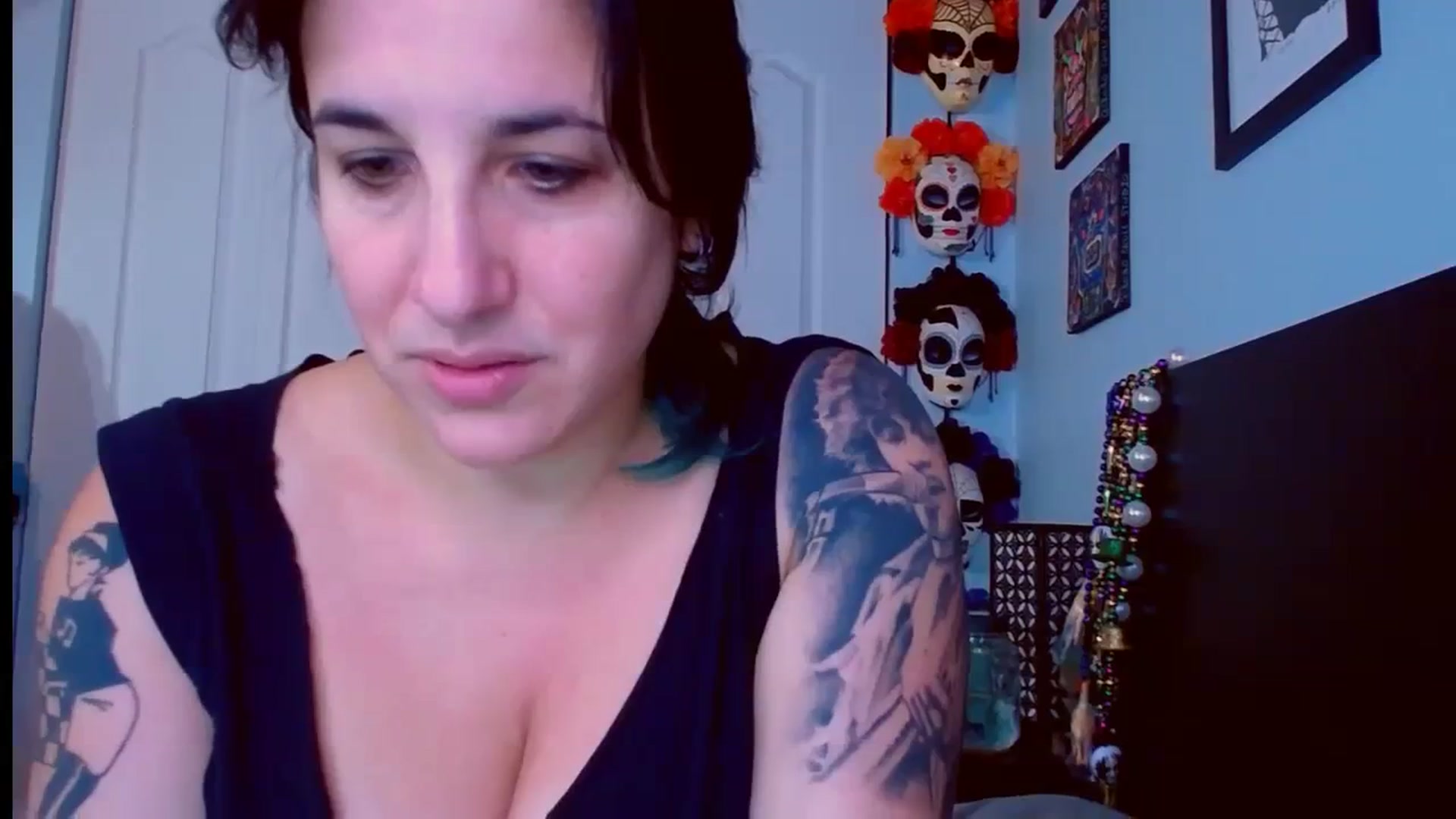 Gallery image thumbnail from abustybabe's myfreecams stream on, 09/19/2023, 22:04 image 11 of 20