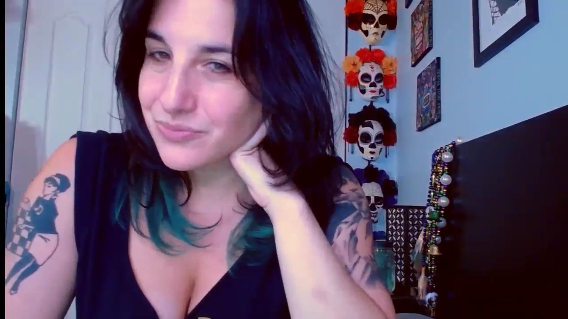 Gallery image thumbnail from abustybabe's myfreecams stream on, 09/19/2023, 22:04 image 2 of 20