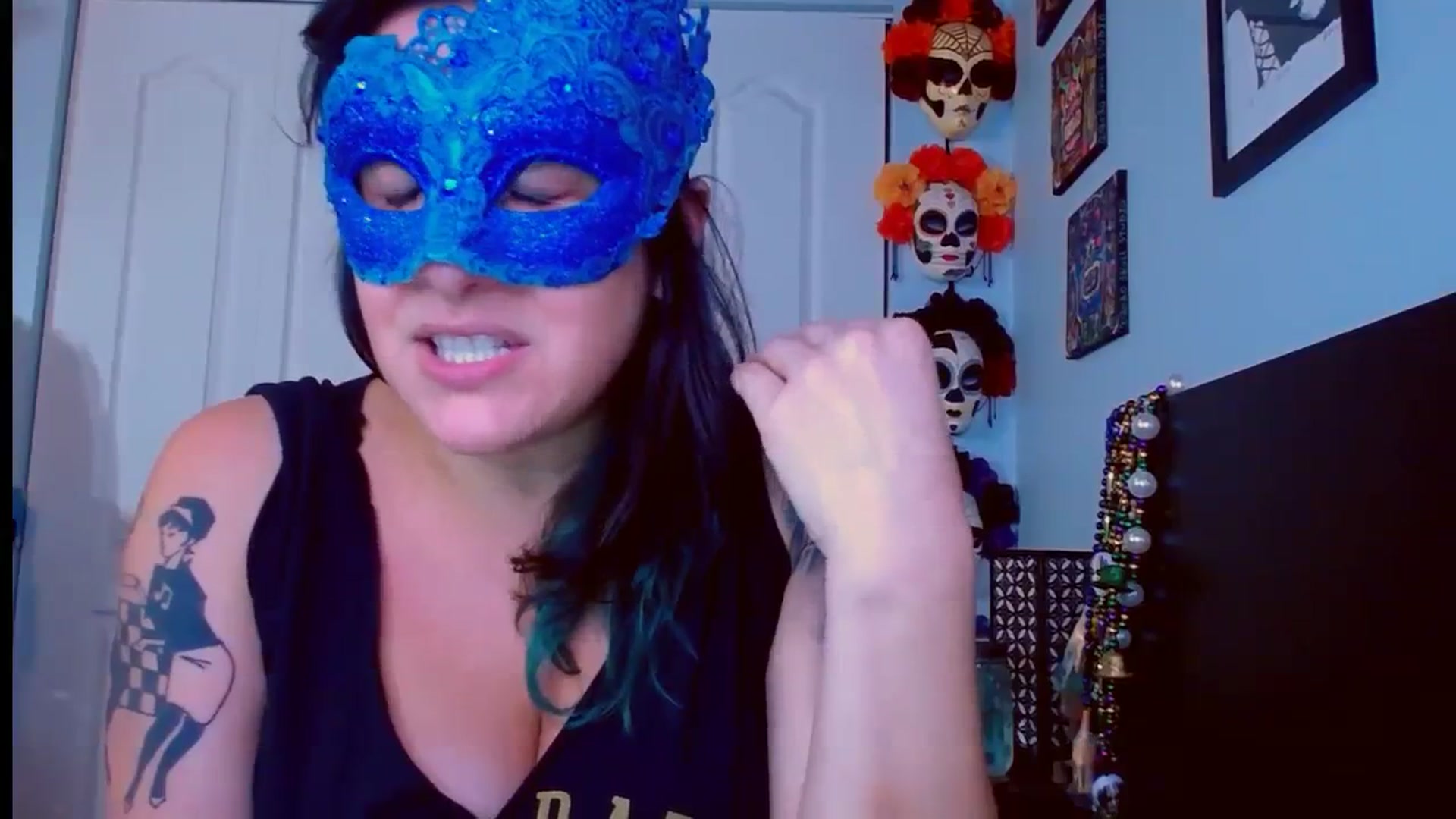 Gallery image thumbnail from abustybabe's myfreecams stream on, 09/19/2023, 22:04 image 7 of 20