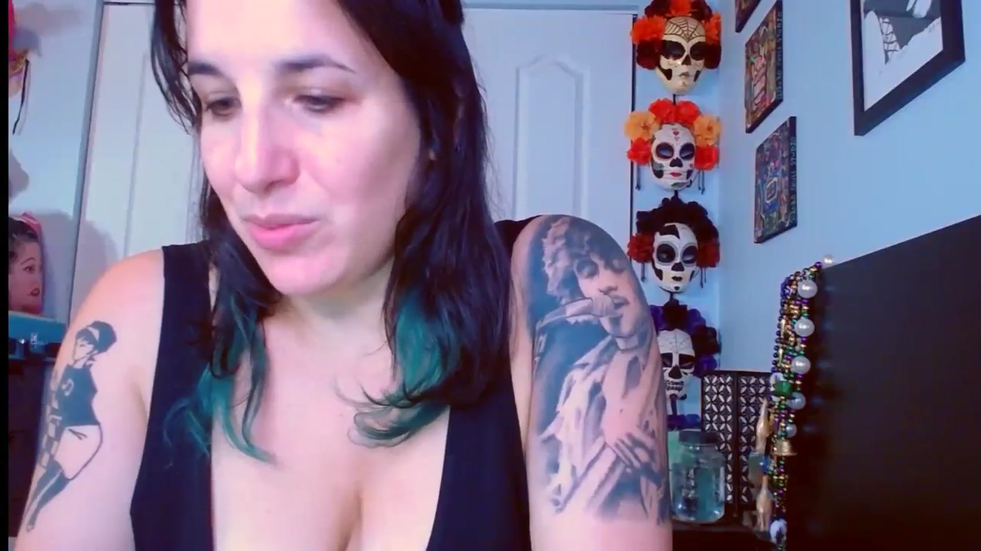 Gallery image thumbnail from abustybabe's myfreecams stream on, 09/20/2023, 20:09 image 7 of 20
